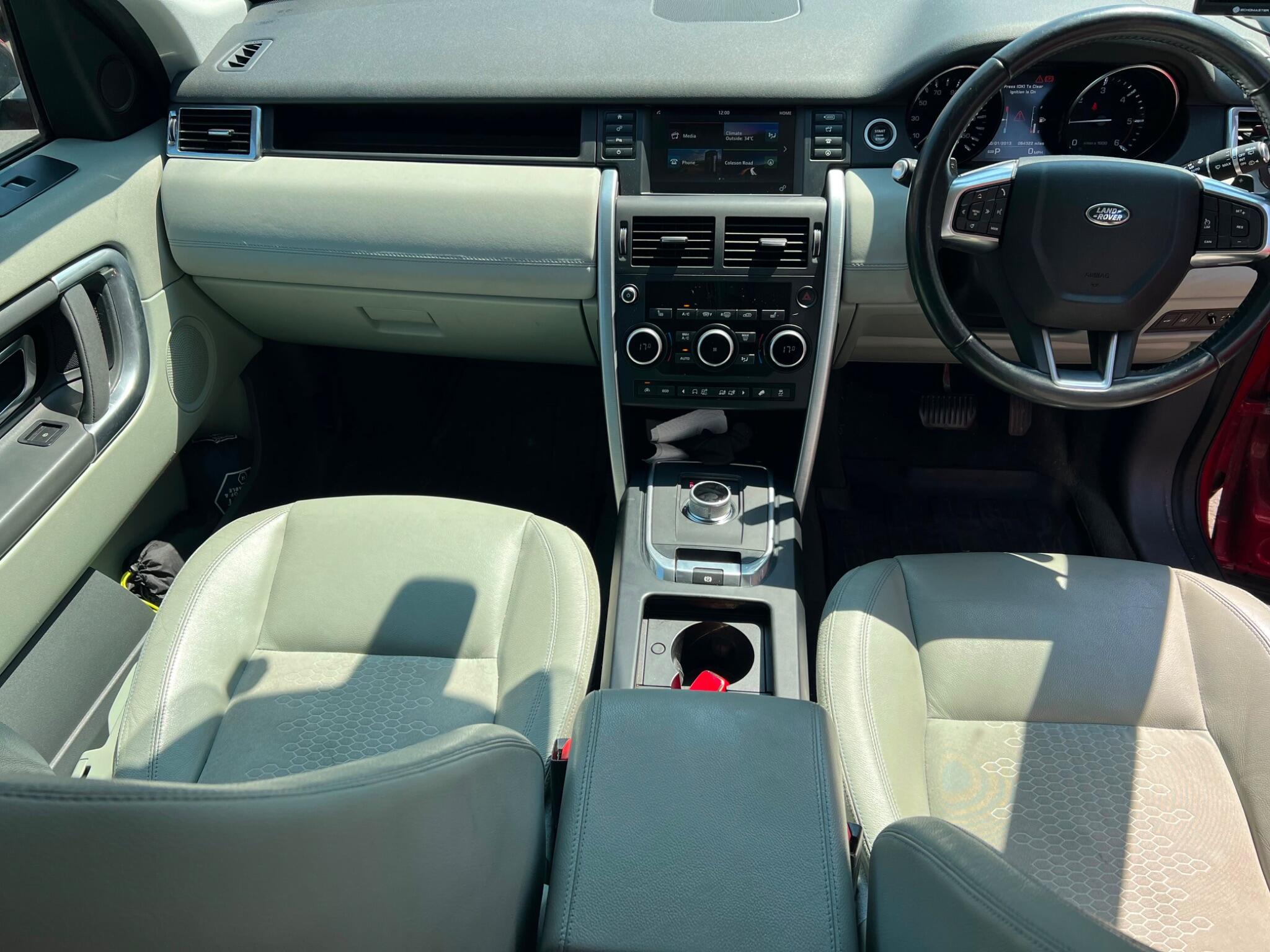 Land Rover Discovery Sport view 11