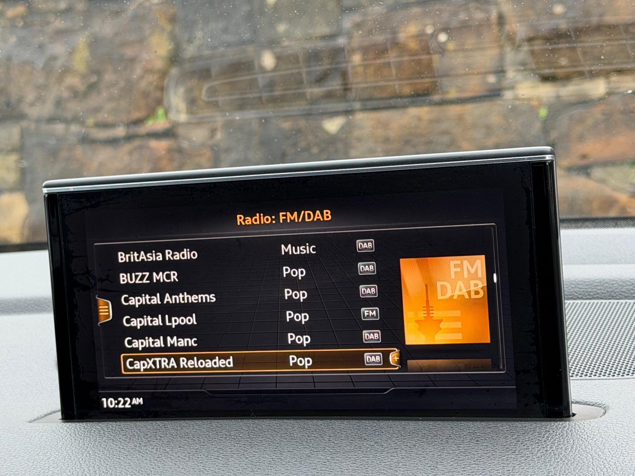 Audi Q7 view 33