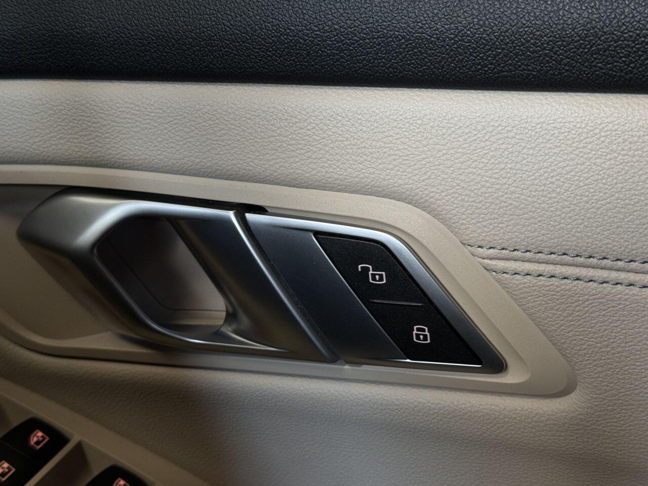 BMW 3 Series view 43
