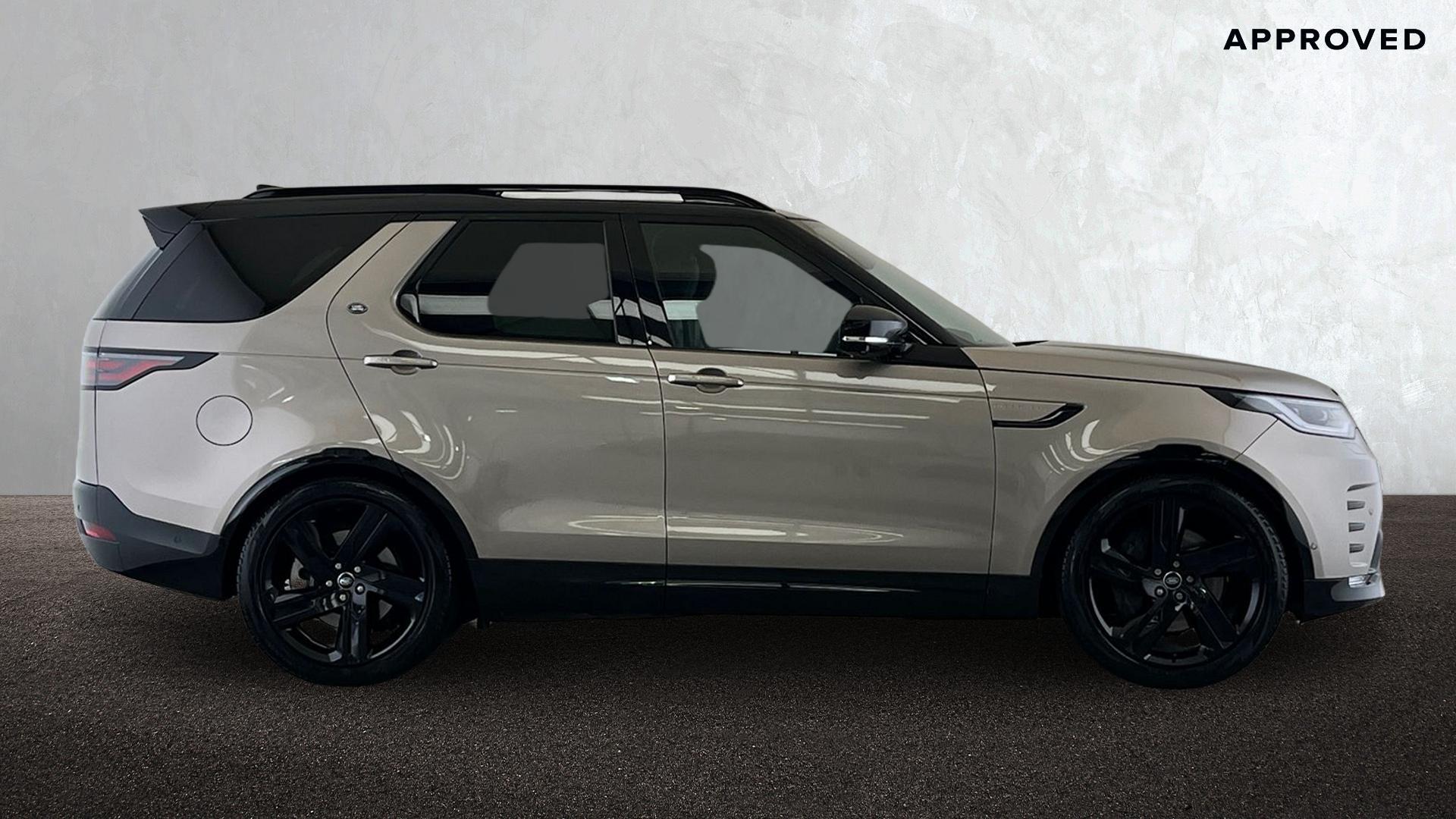 Land Rover Discovery view 5