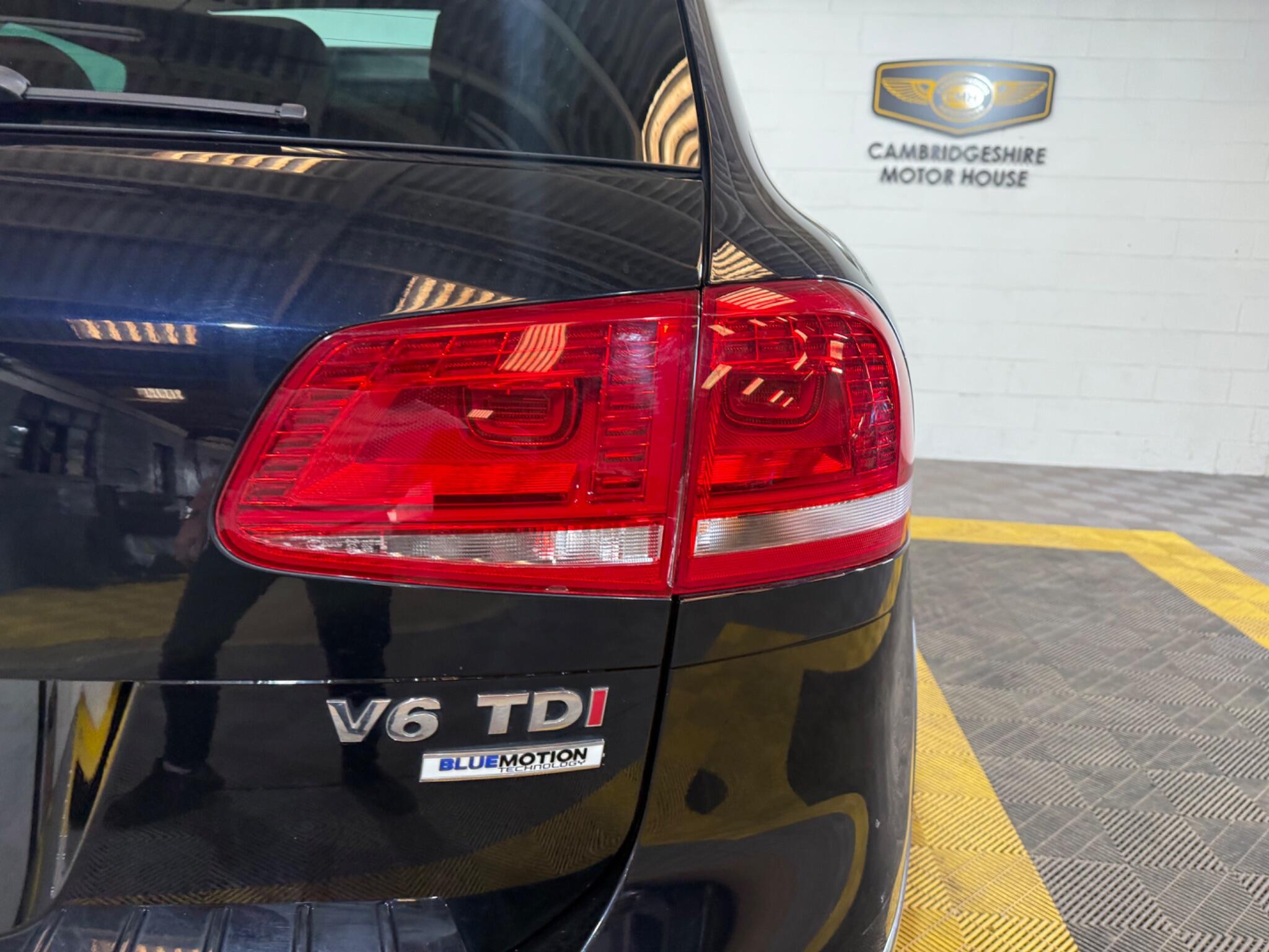 Volkswagen Touareg view 66