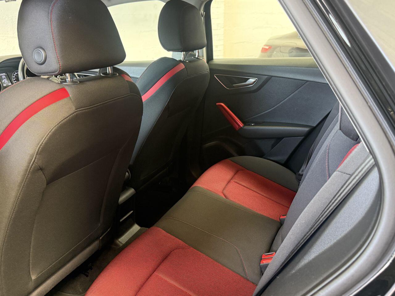 Audi Q2 view 55