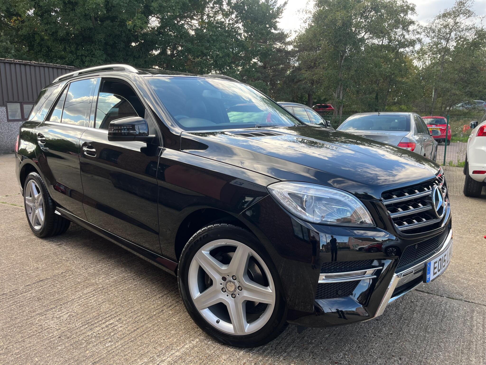 Mercedes-Benz M-Class view 82