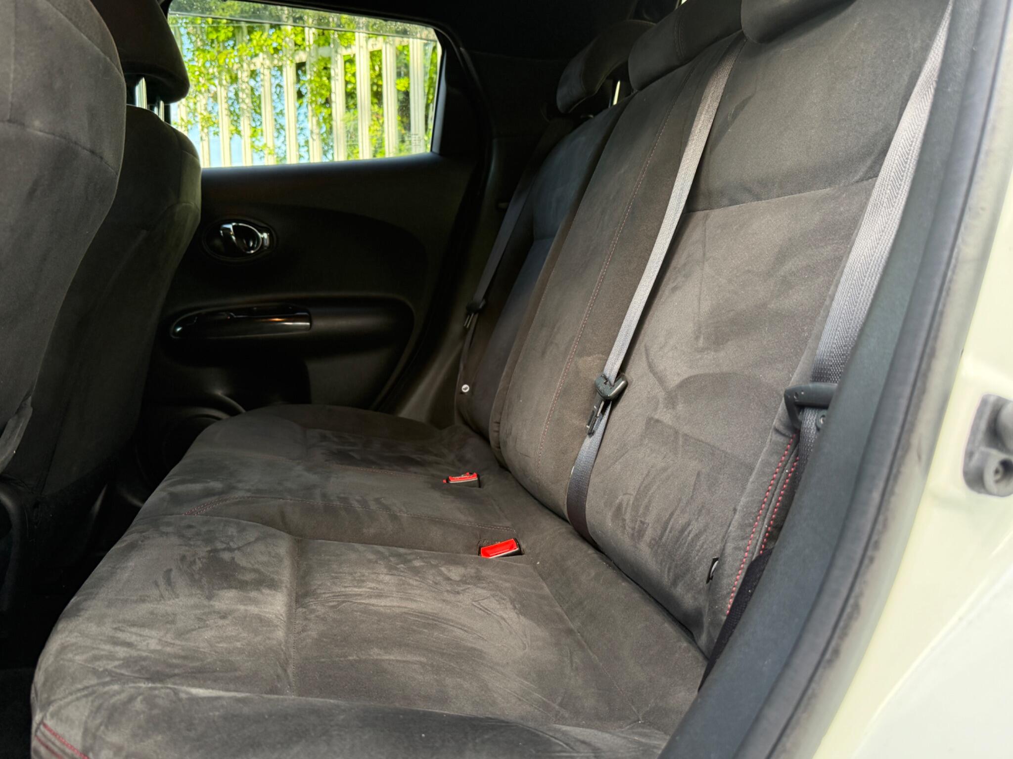2015 Nissan Juke image 30