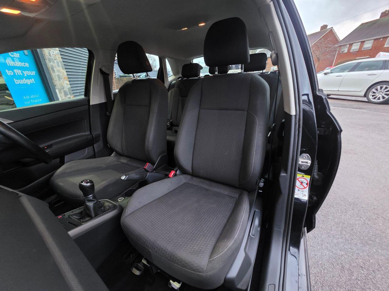 Volkswagen Polo view 10