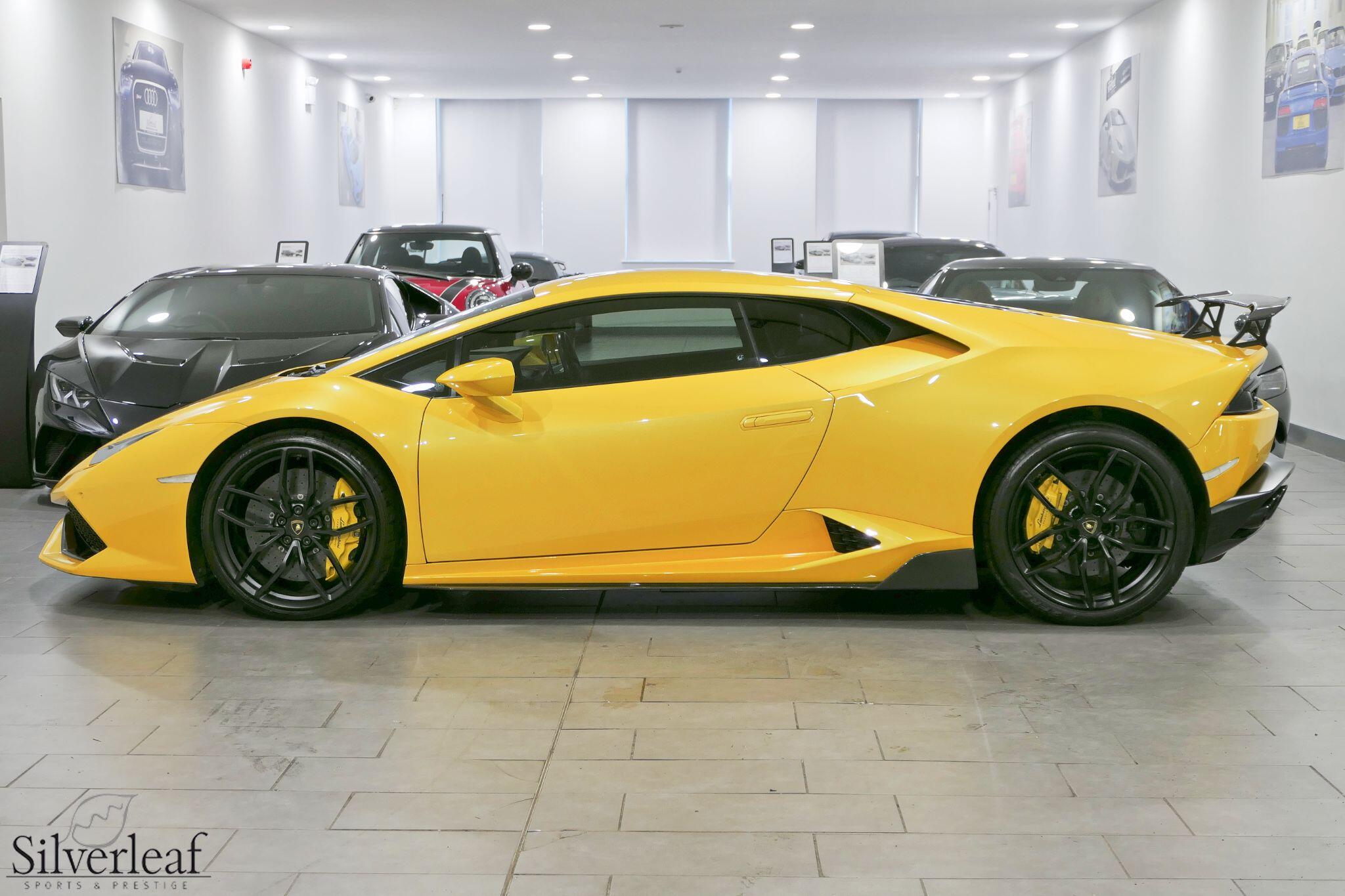 Lamborghini LP 610-4 view 4