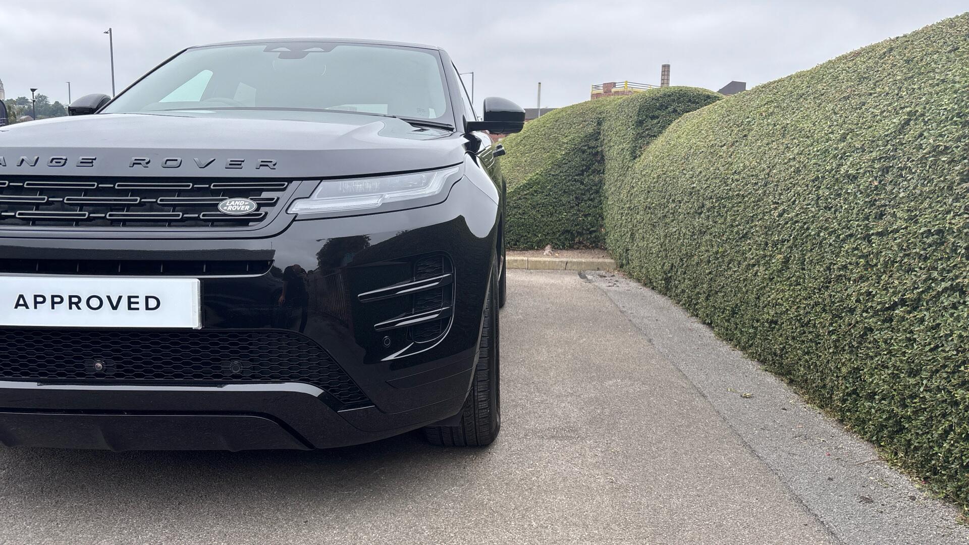 Land Rover Range Rover Evoque view 38