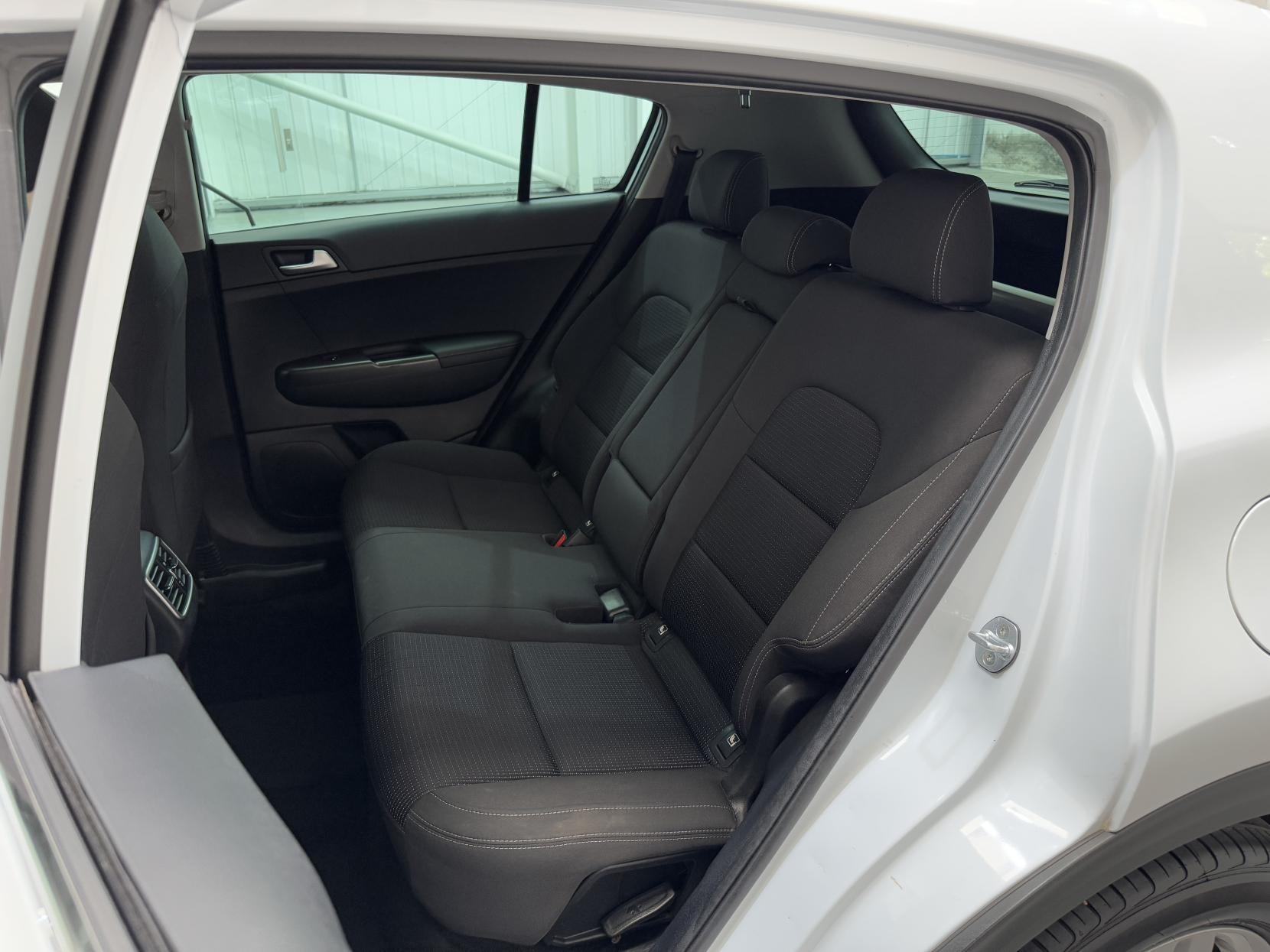 Kia Sportage view 38
