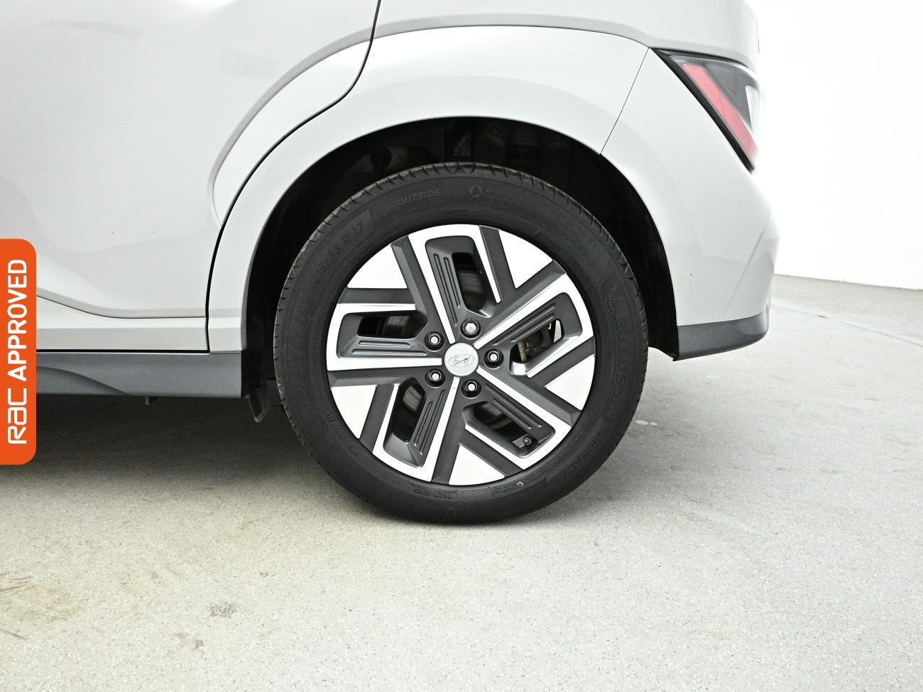 Hyundai Kona view 29