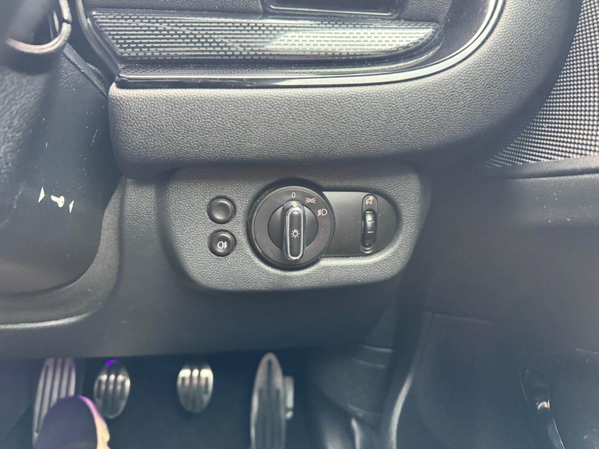 Mini Clubman view 41