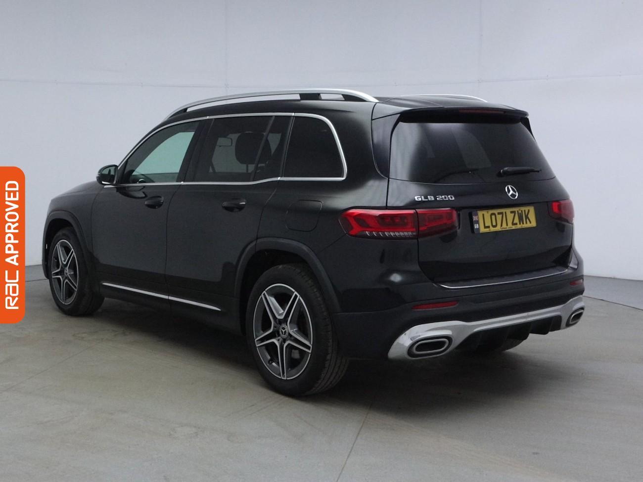 Mercedes-Benz GLB view 4