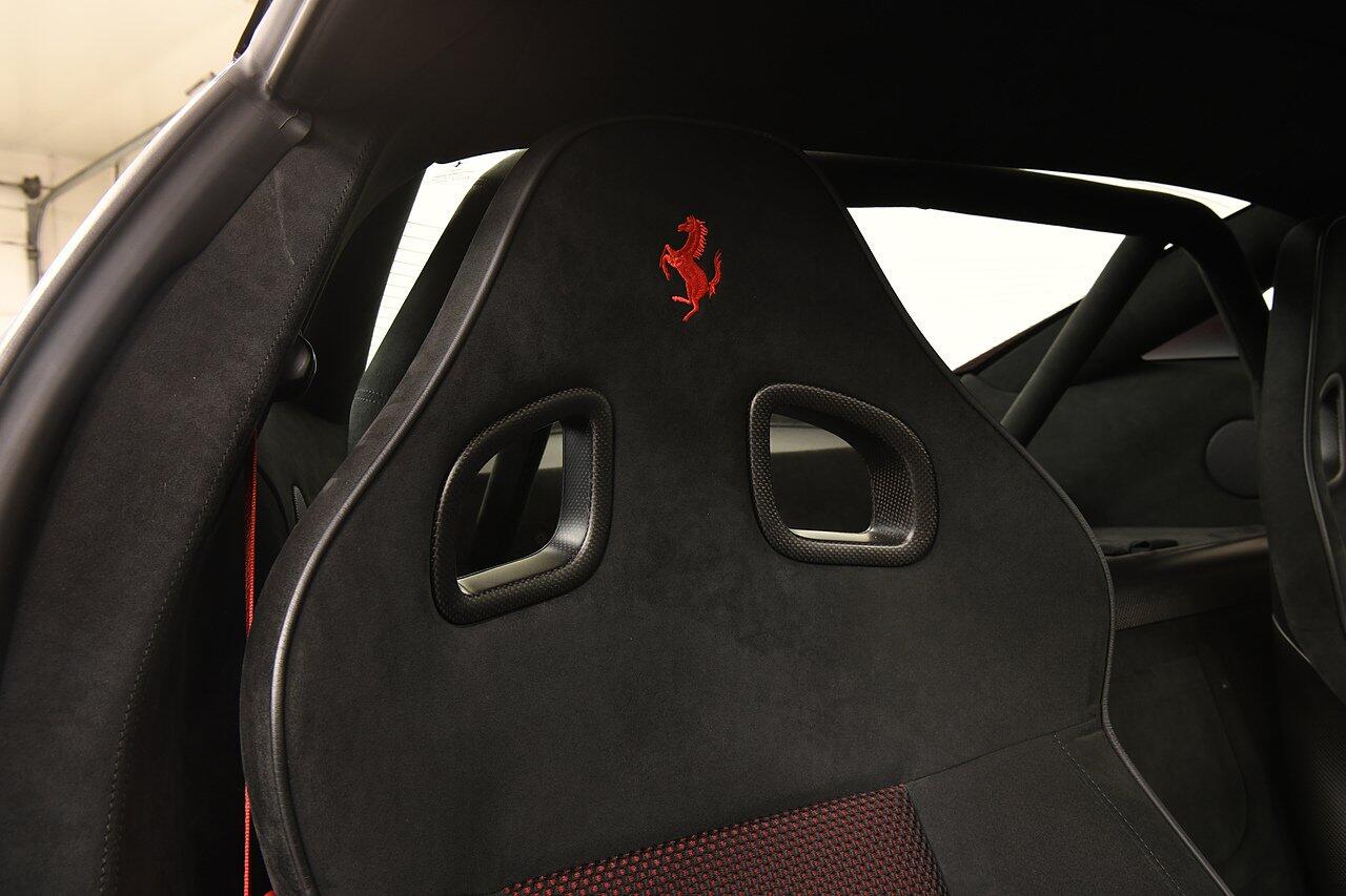 Ferrari 599 view 9