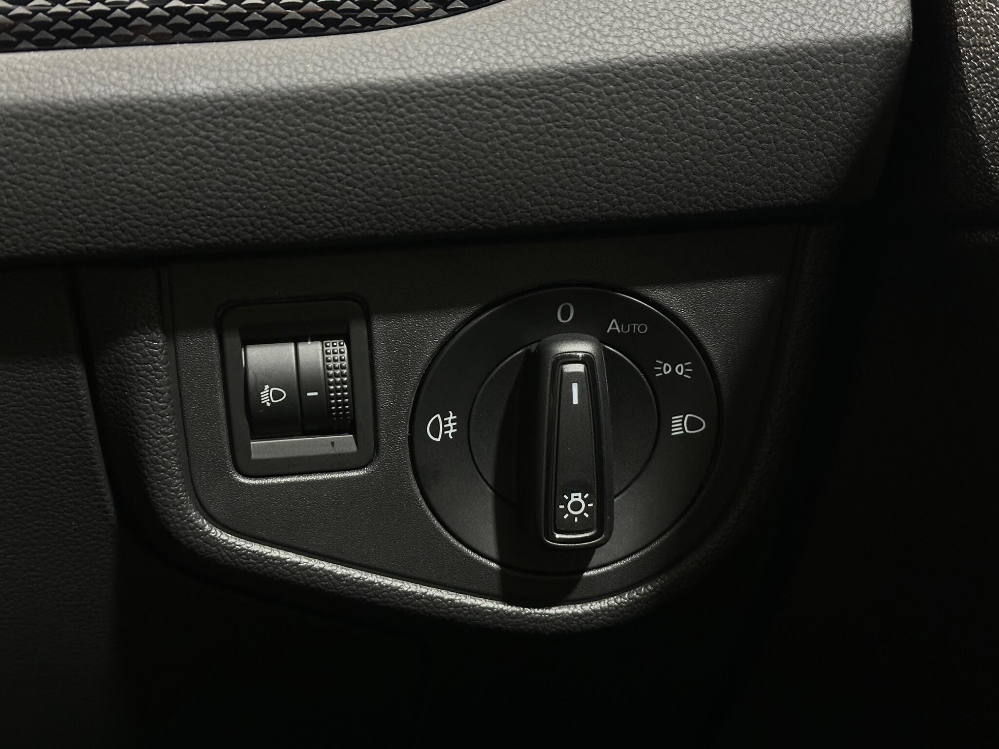 Volkswagen Polo view 18