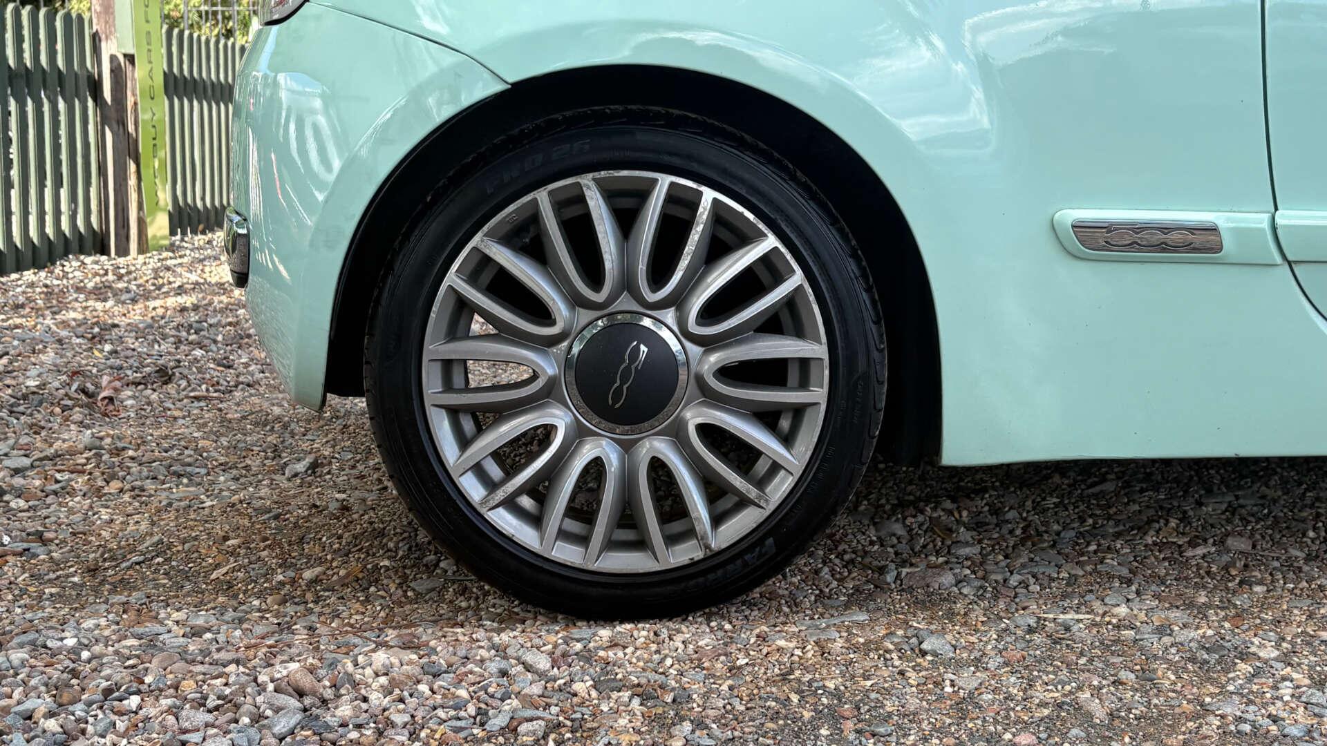 Fiat 500C view 26