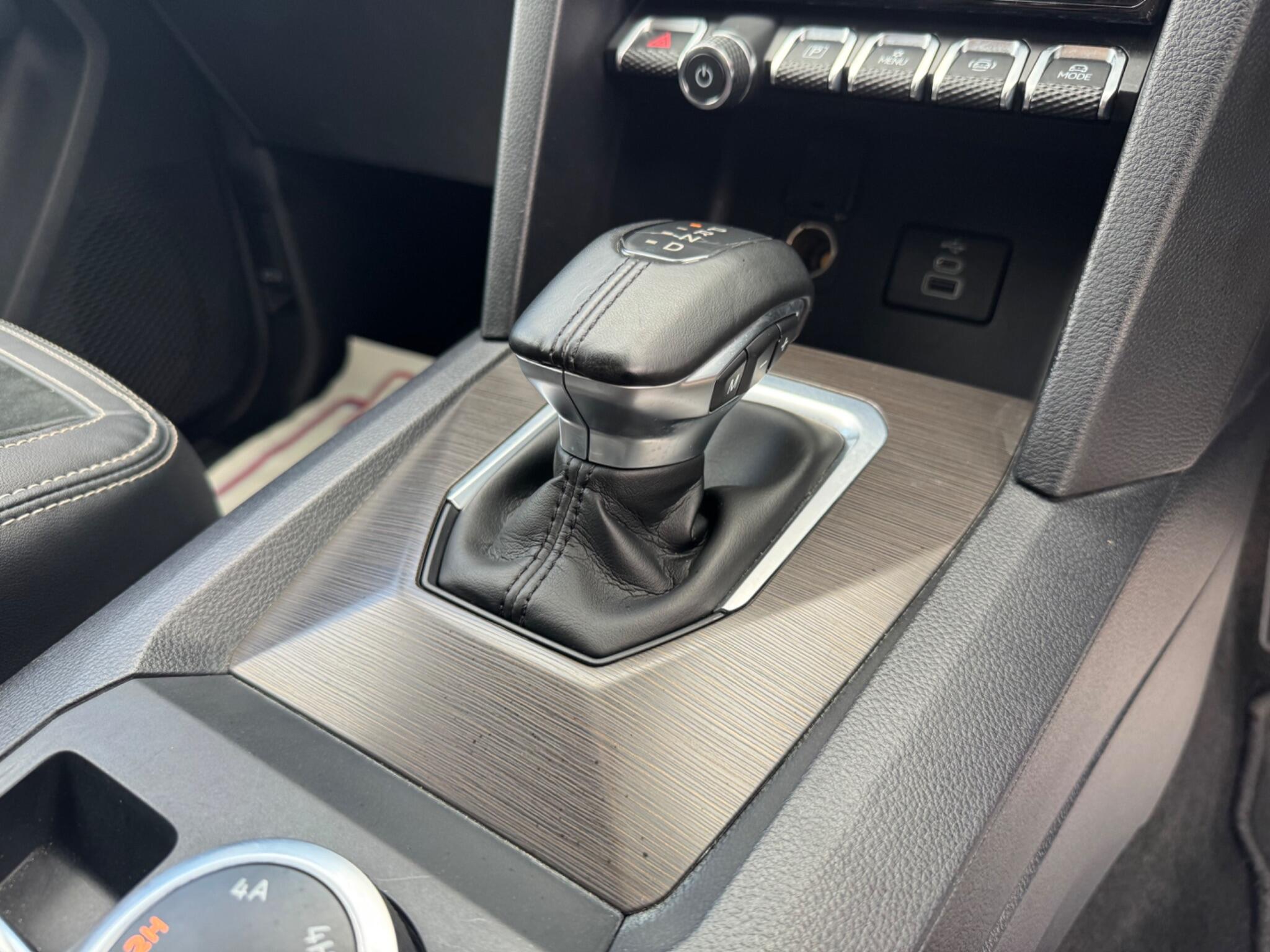 Volkswagen Amarok view 15