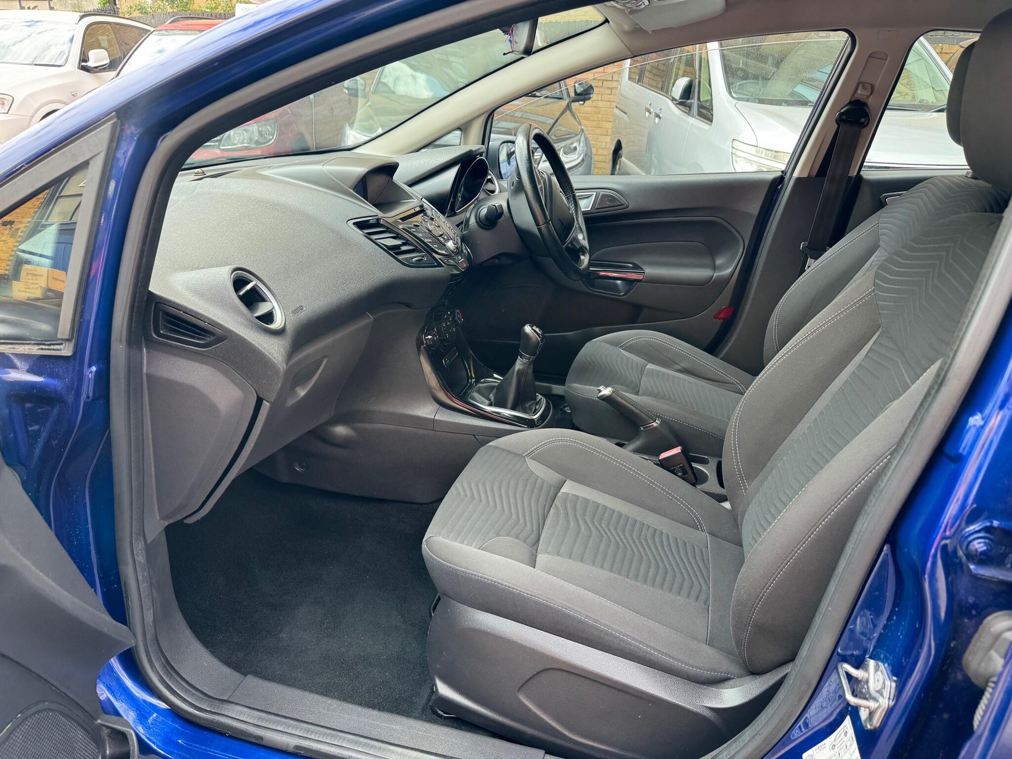 Ford Fiesta view 23