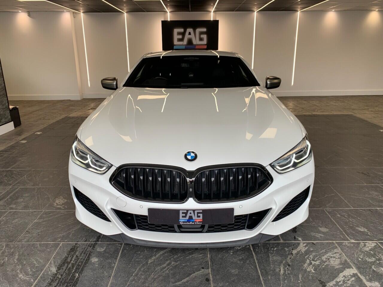 BMW 8 Series view 12
