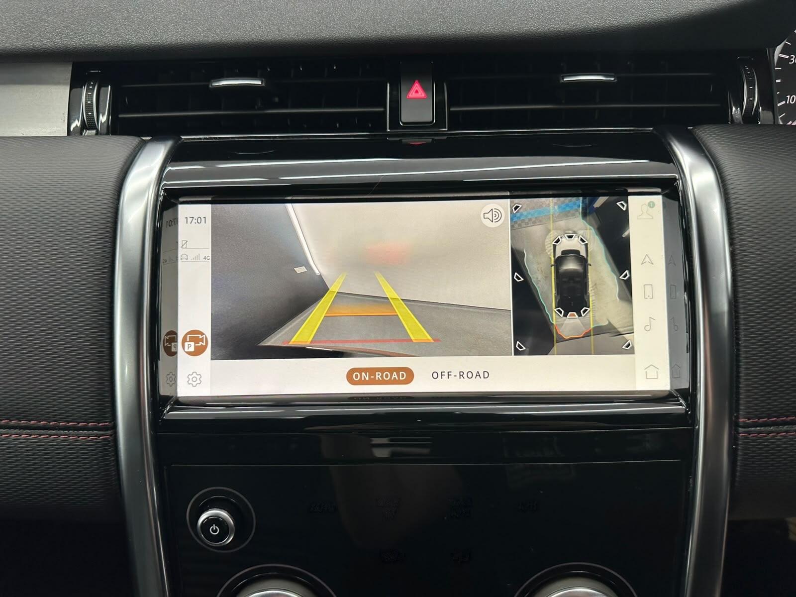 Land Rover Discovery Sport view 34