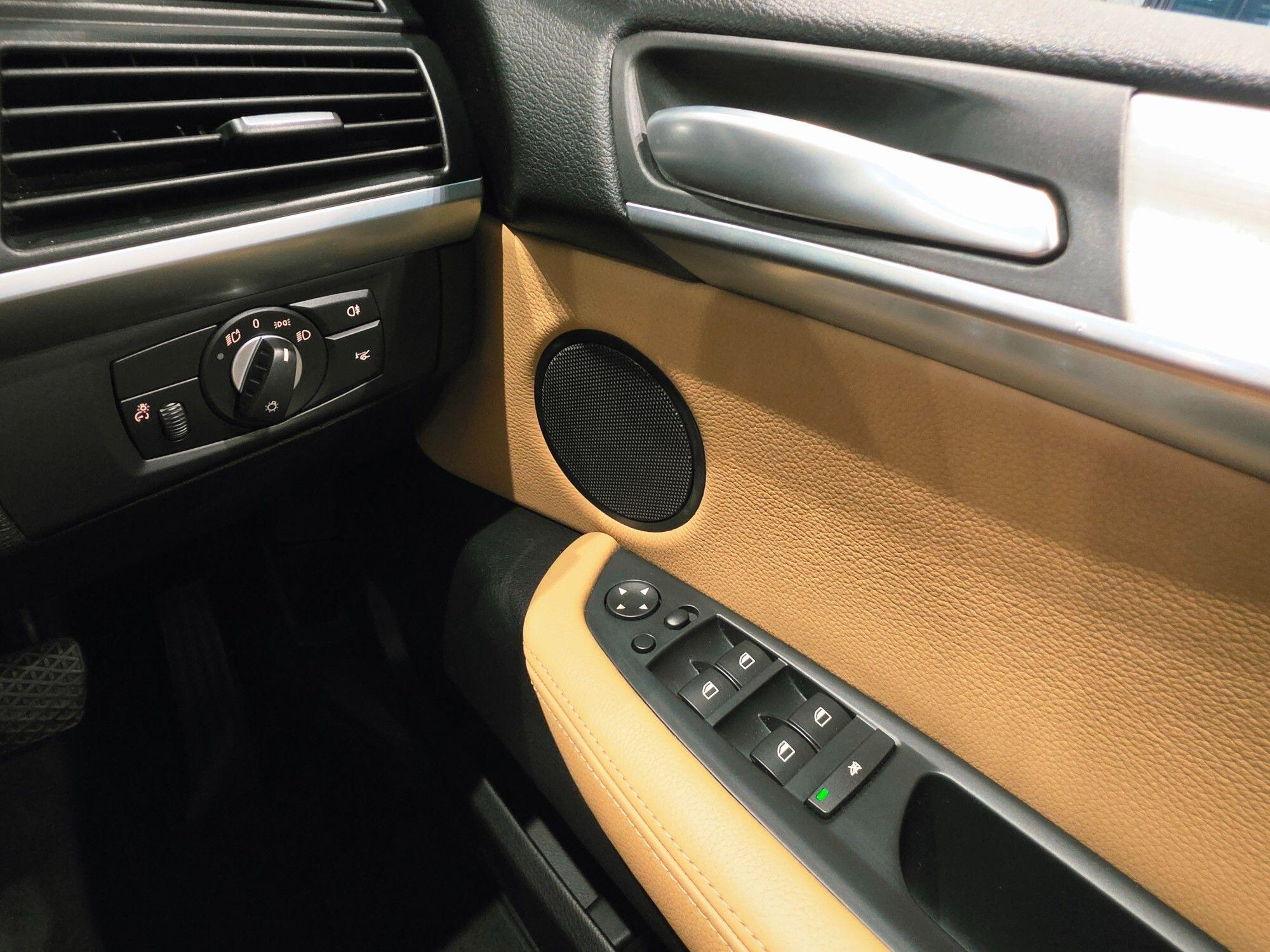 BMW X5 M view 42