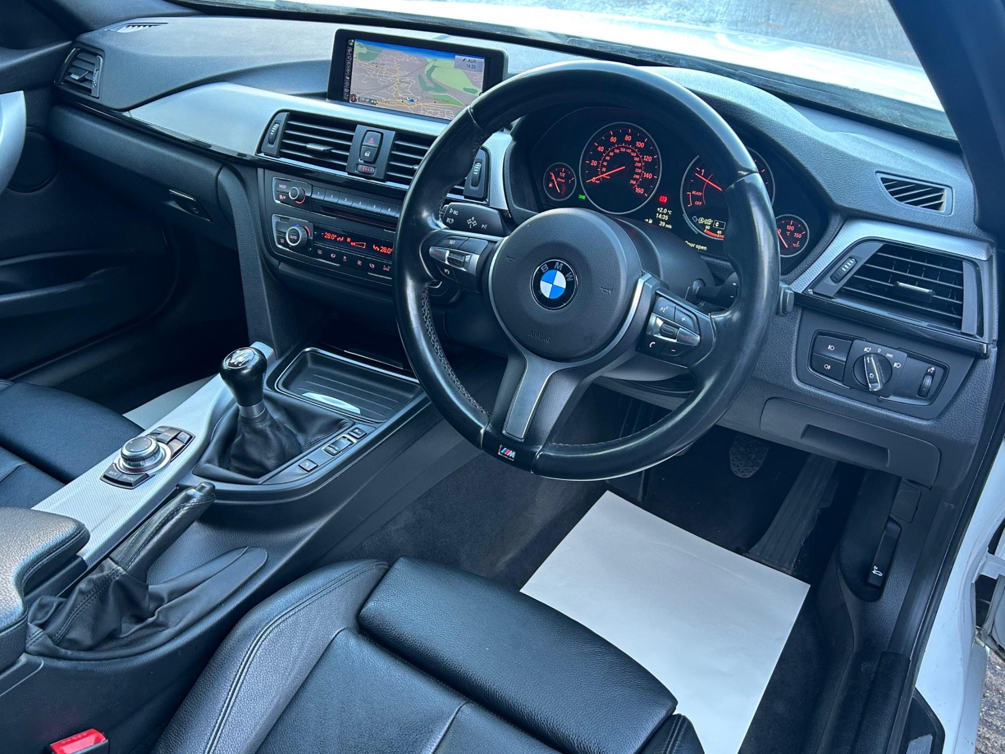 BMW 3 Series view 6