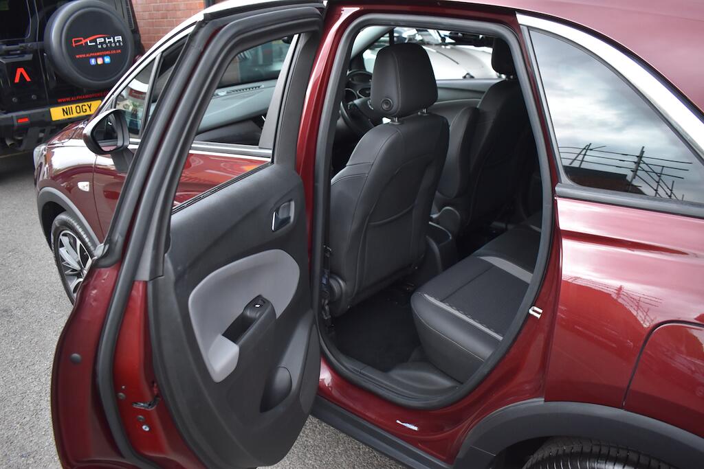 Vauxhall Crossland X view 40