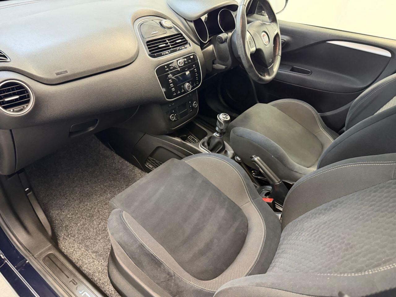 Fiat Punto view 19