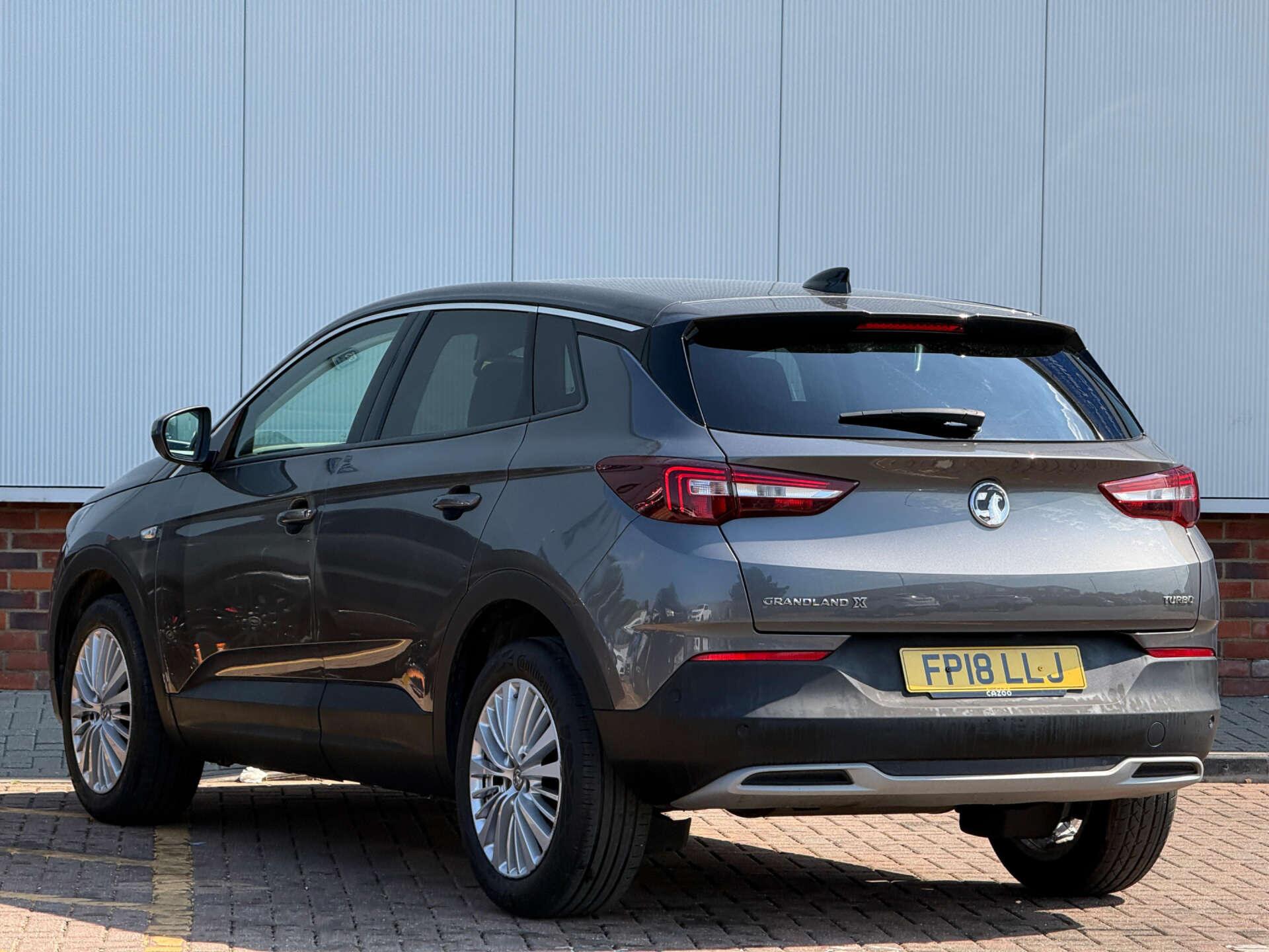 Vauxhall Grandland X view 4