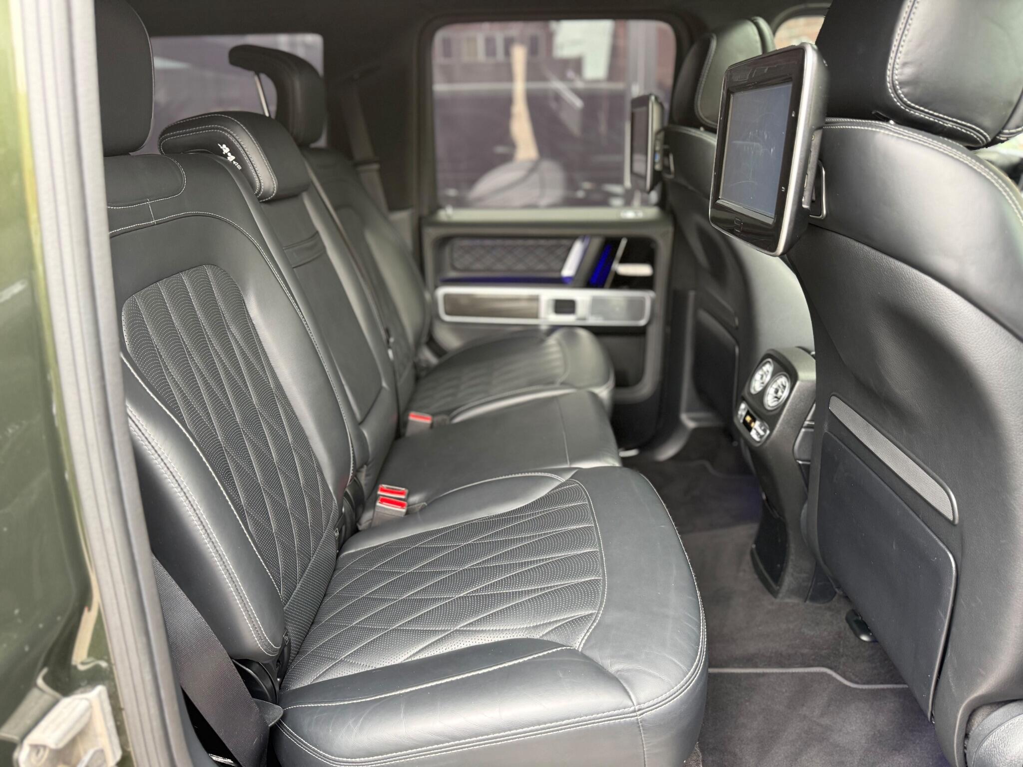 Mercedes-Benz G-Class view 22