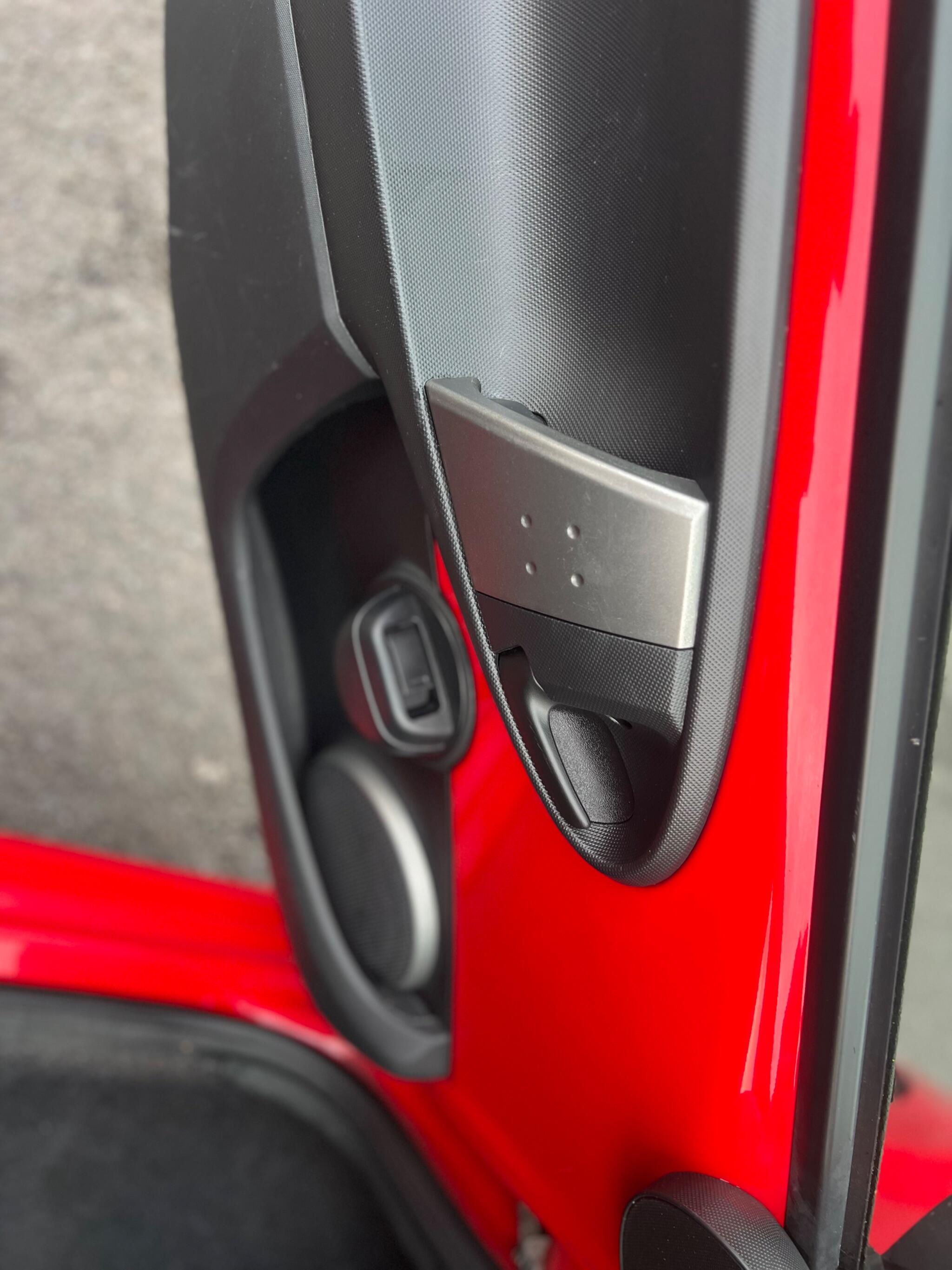 2014 Toyota AYGO image 30