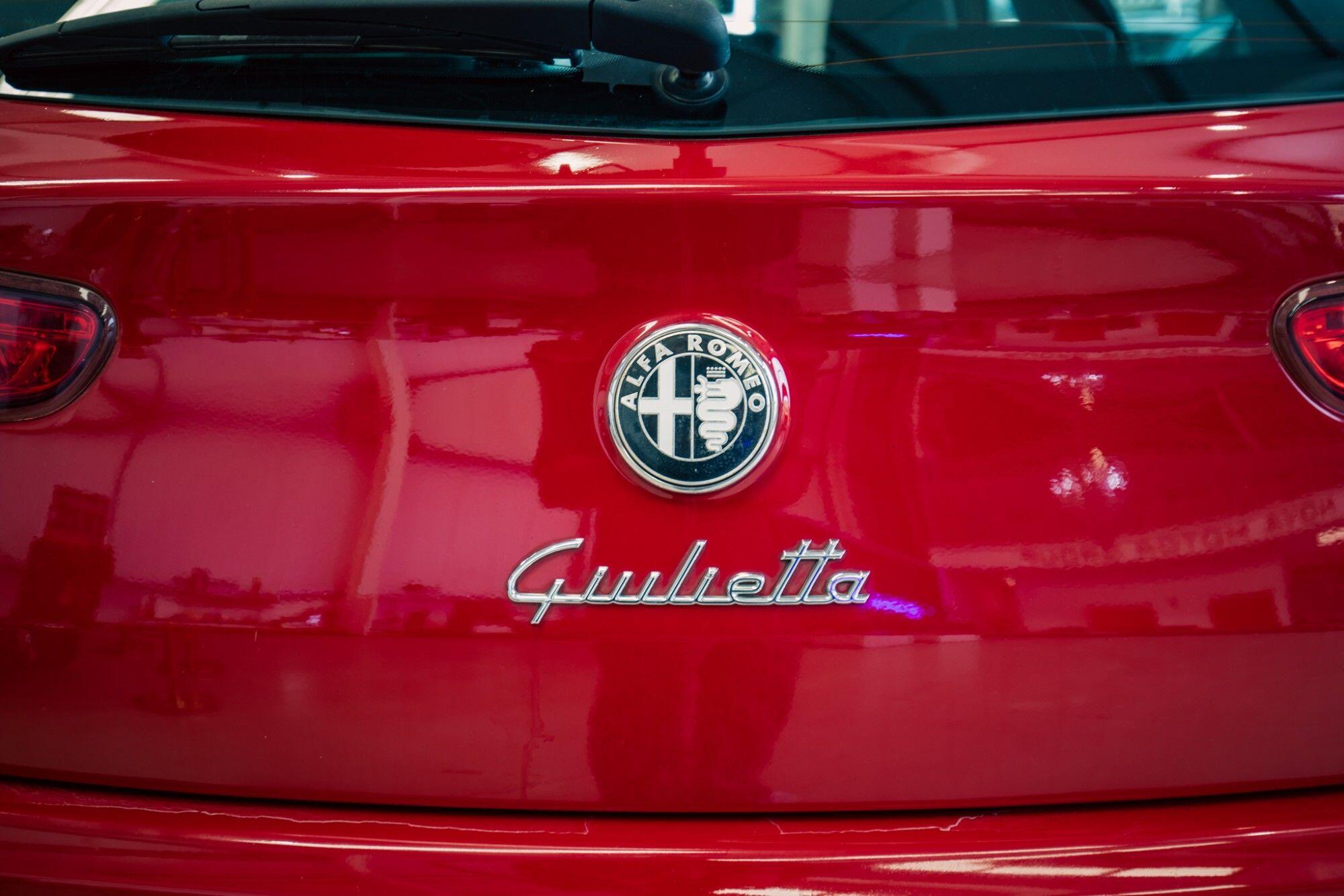 Alfa Romeo Giulietta view 6