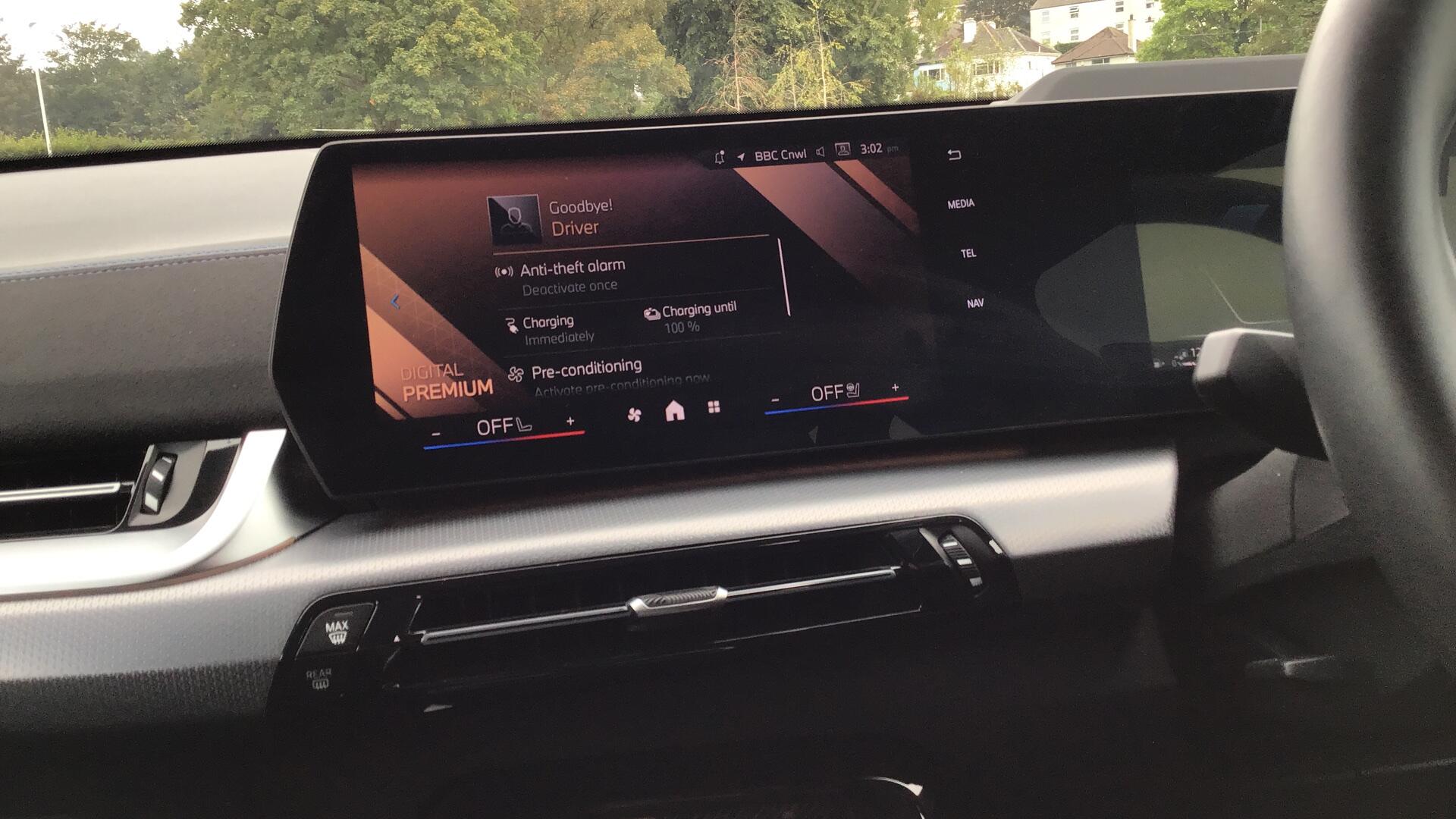 BMW X1 view 8