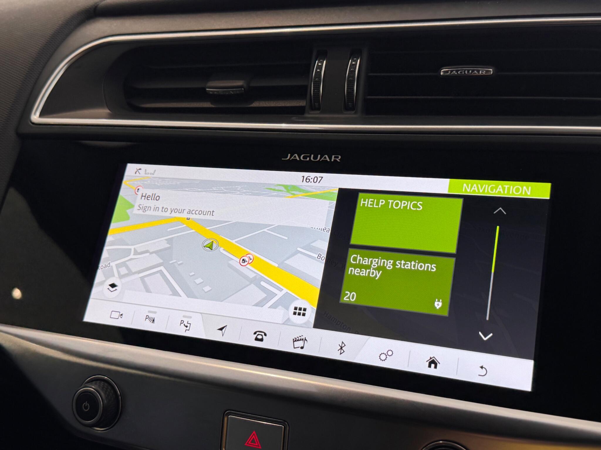 Jaguar I-Pace view 25