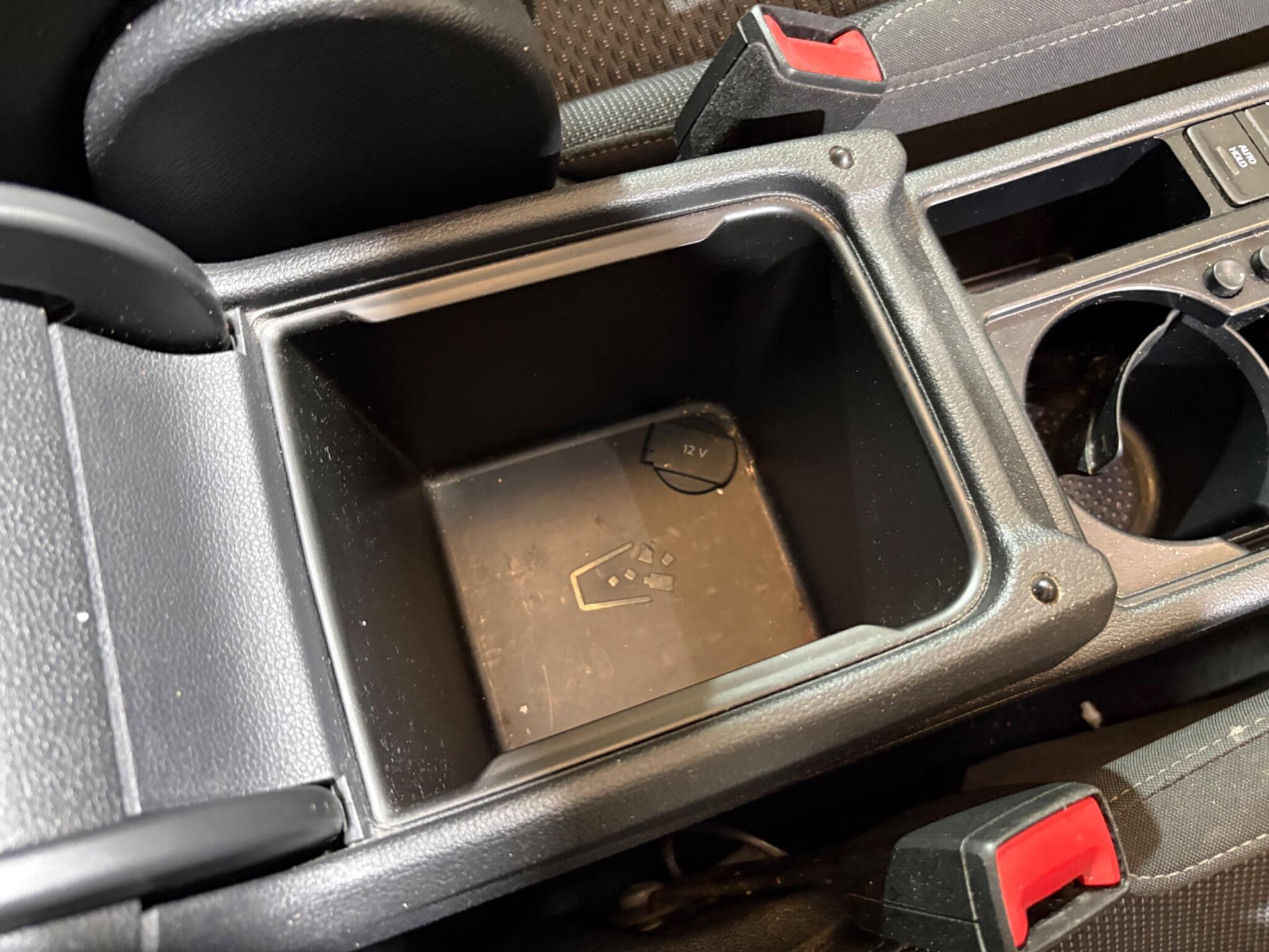 Volkswagen Touran view 27