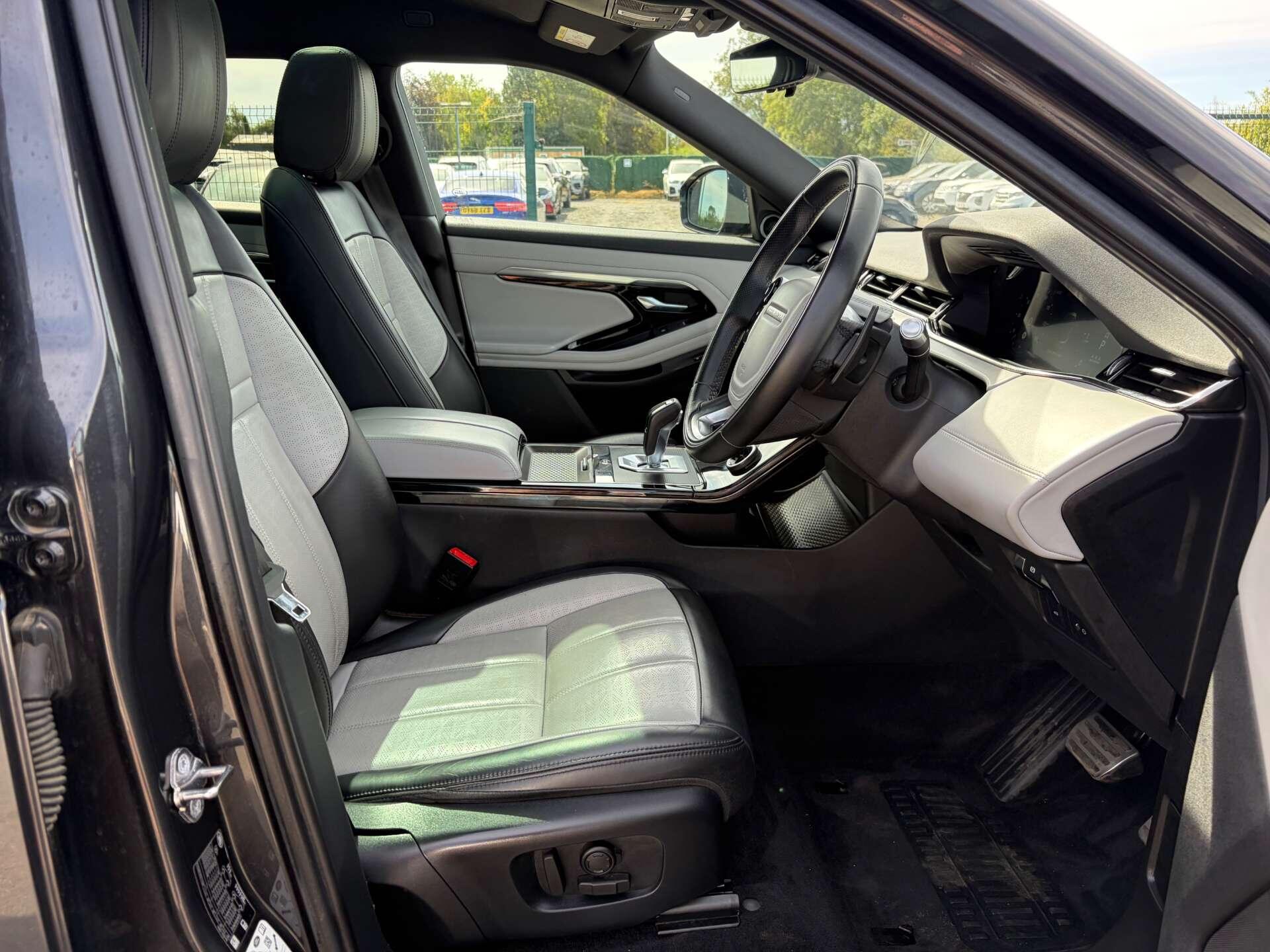 Land Rover Range Rover Evoque view 35