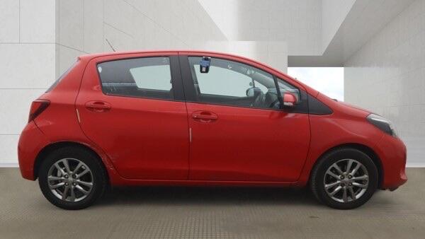 Toyota Yaris view 5