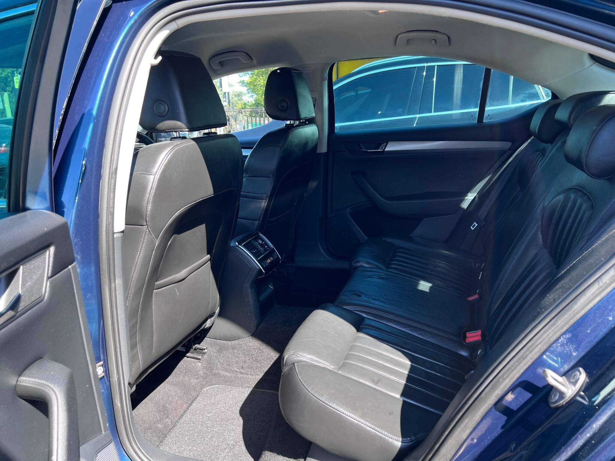 Skoda Superb view 34