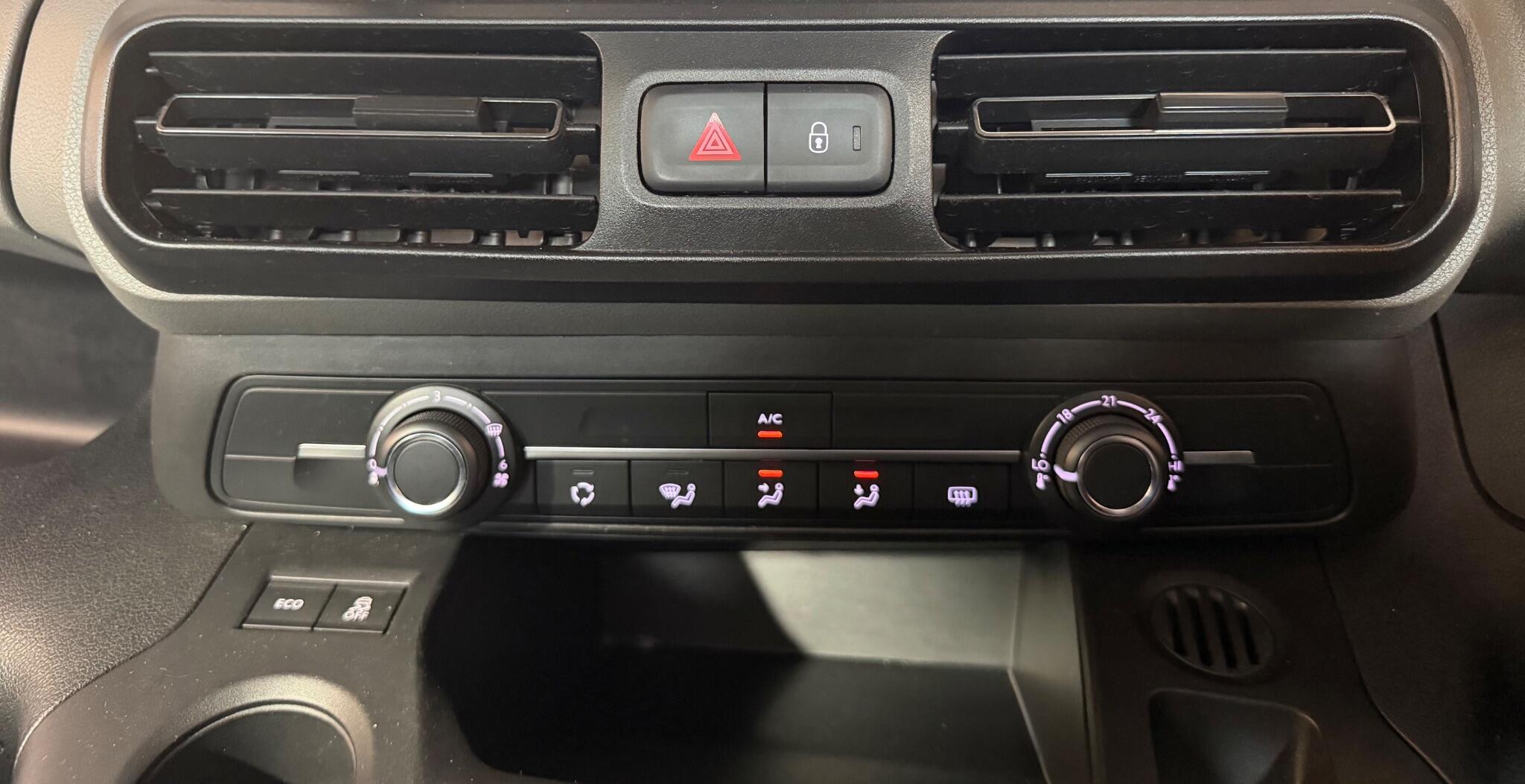 Peugeot Rifter view 34
