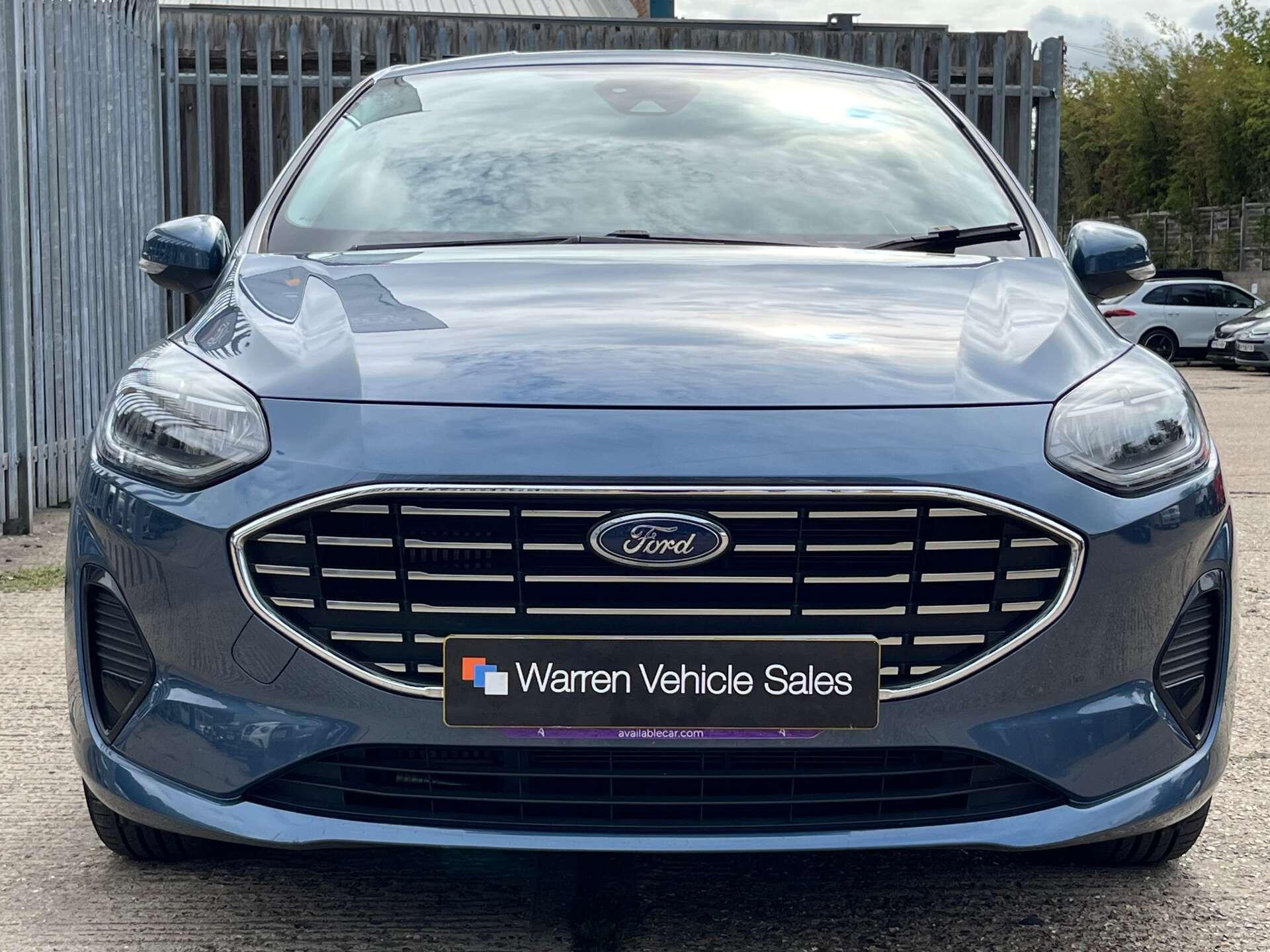 Ford Fiesta view 3