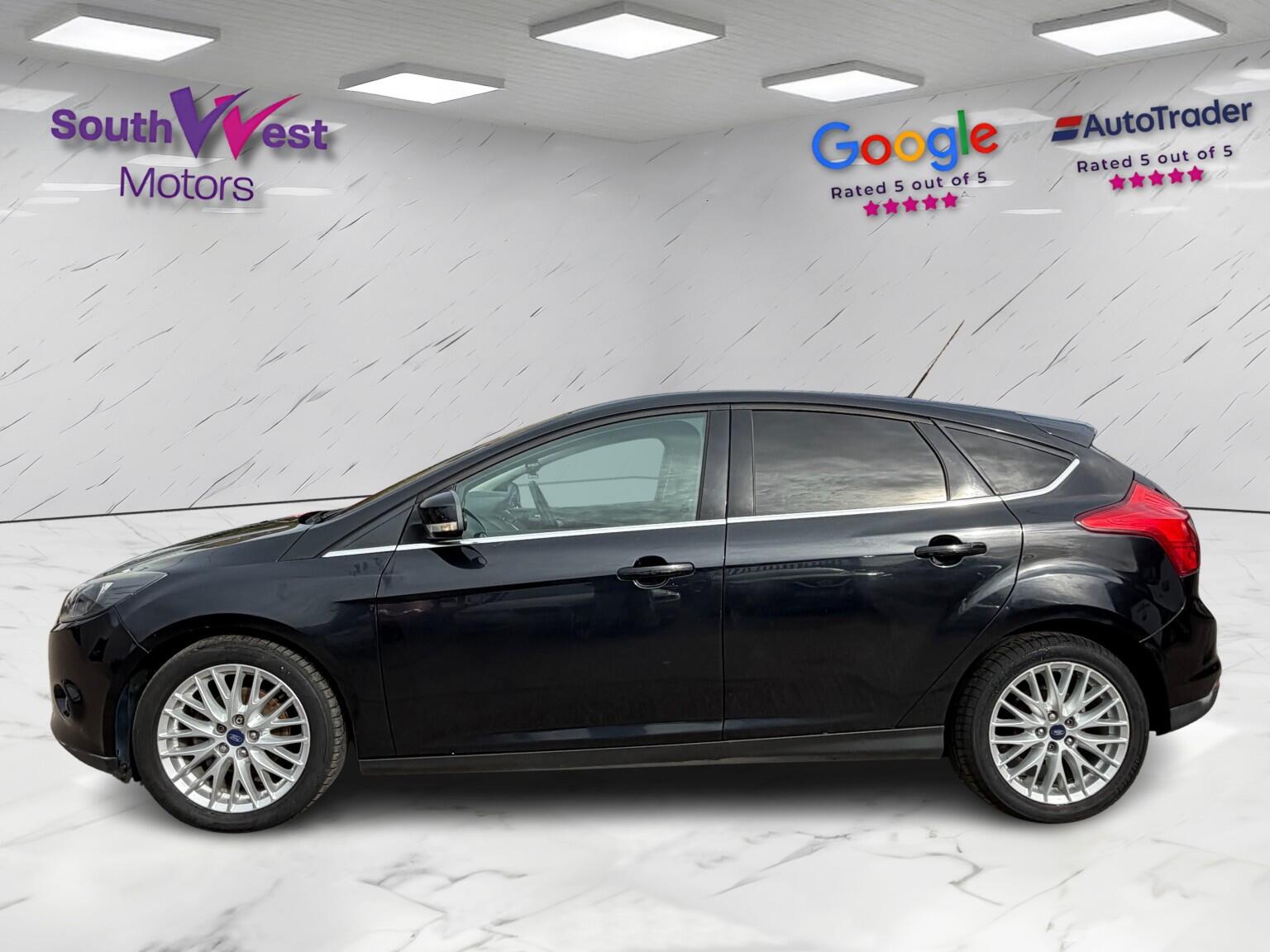 Ford Focus view 10