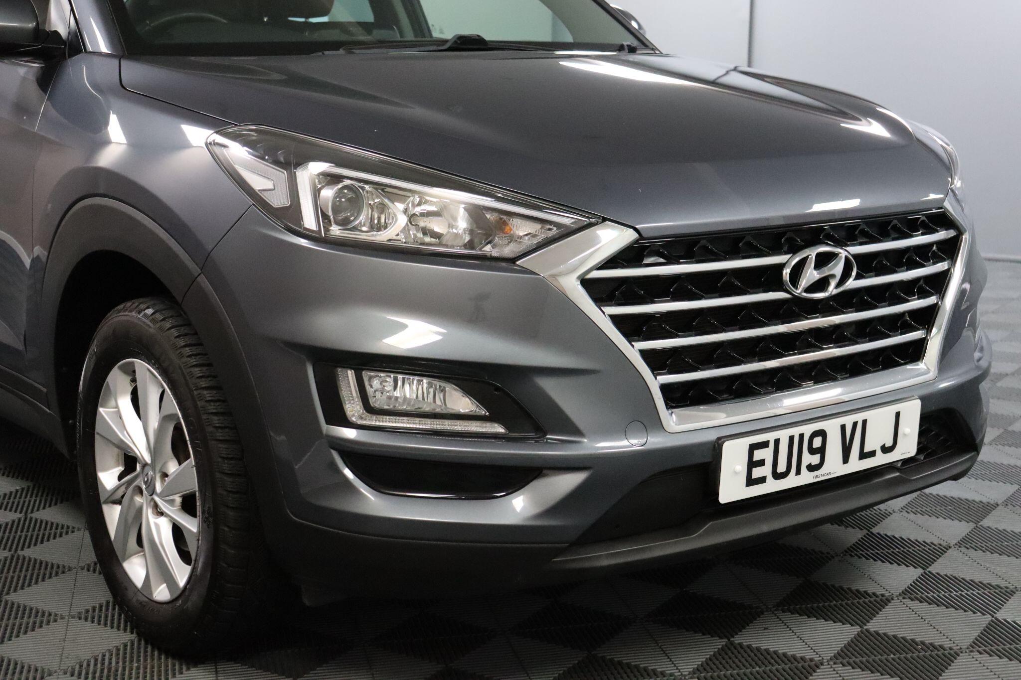 Hyundai Tucson view 25