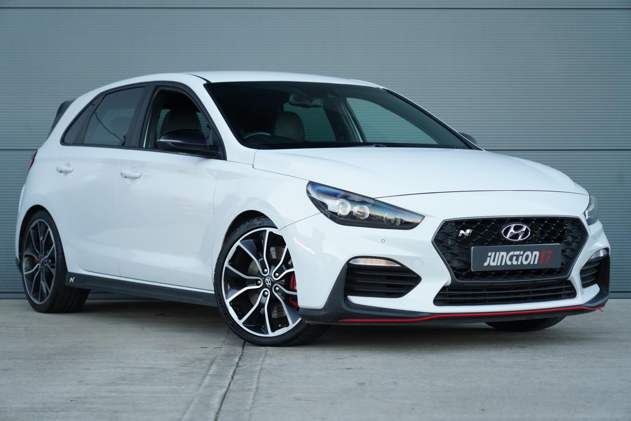 White 2019 Hyundai i30 N Hatchback Front-wheel drive Manual