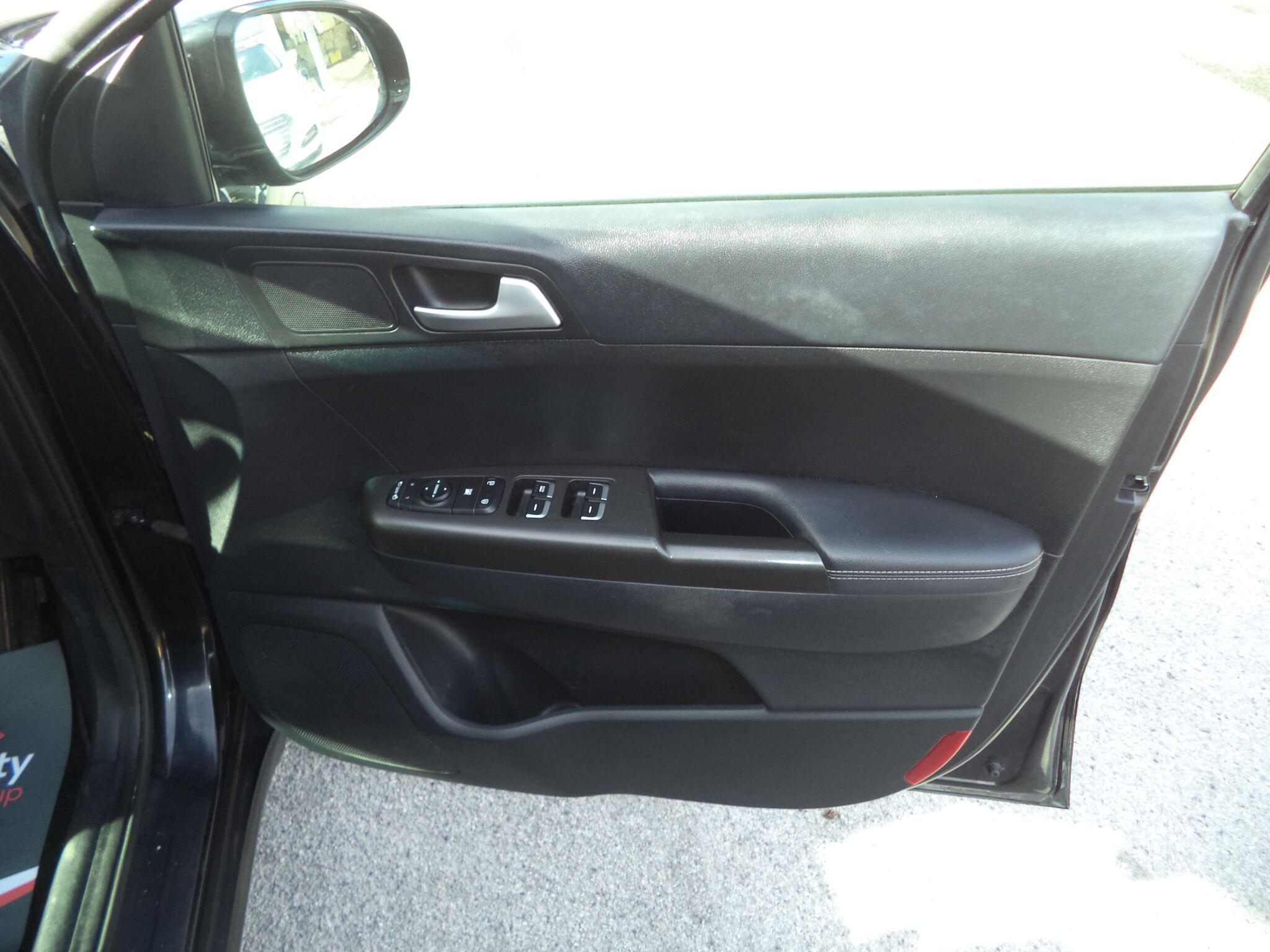 Kia Sportage view 23