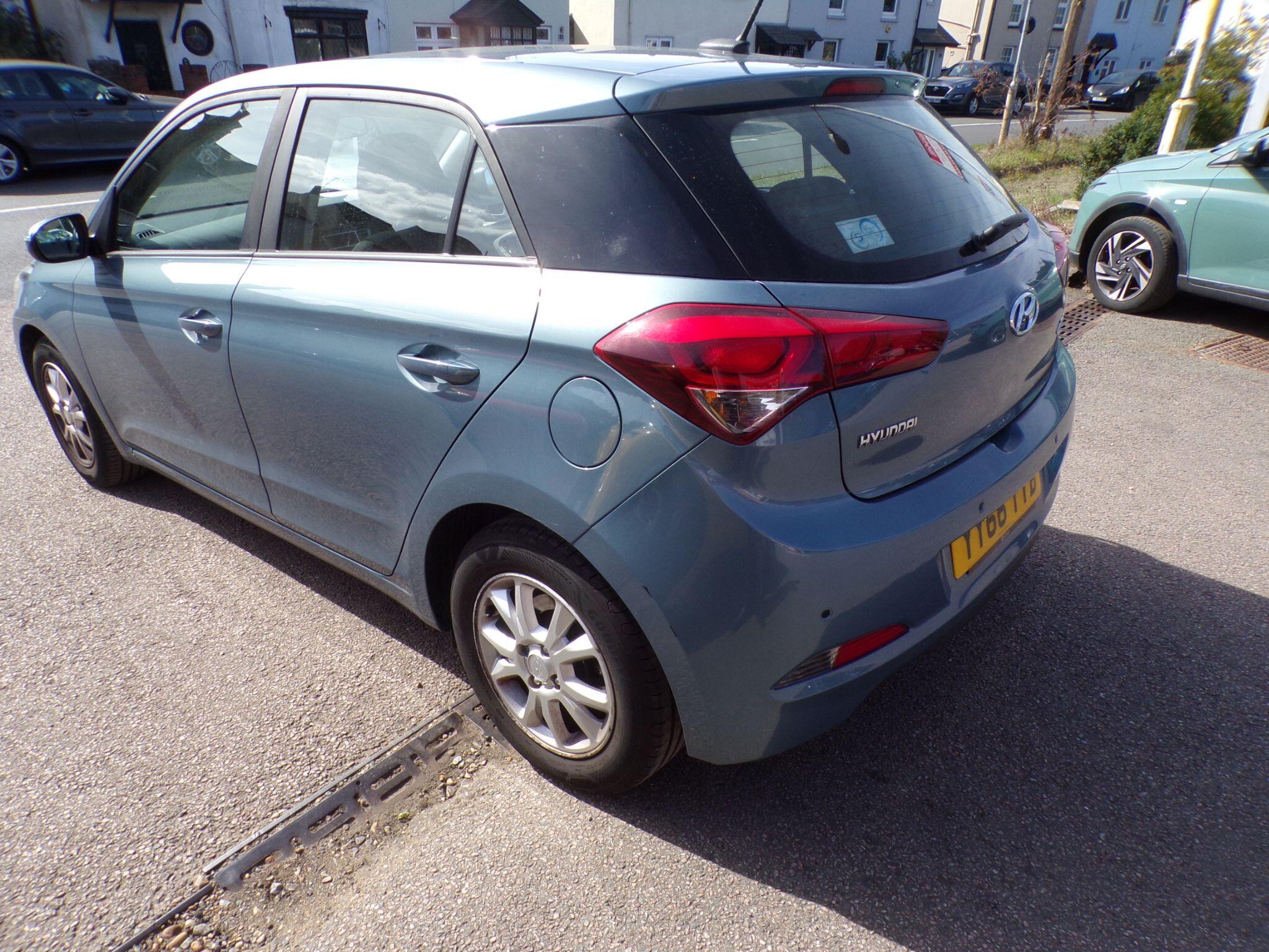 Hyundai I20 view 6