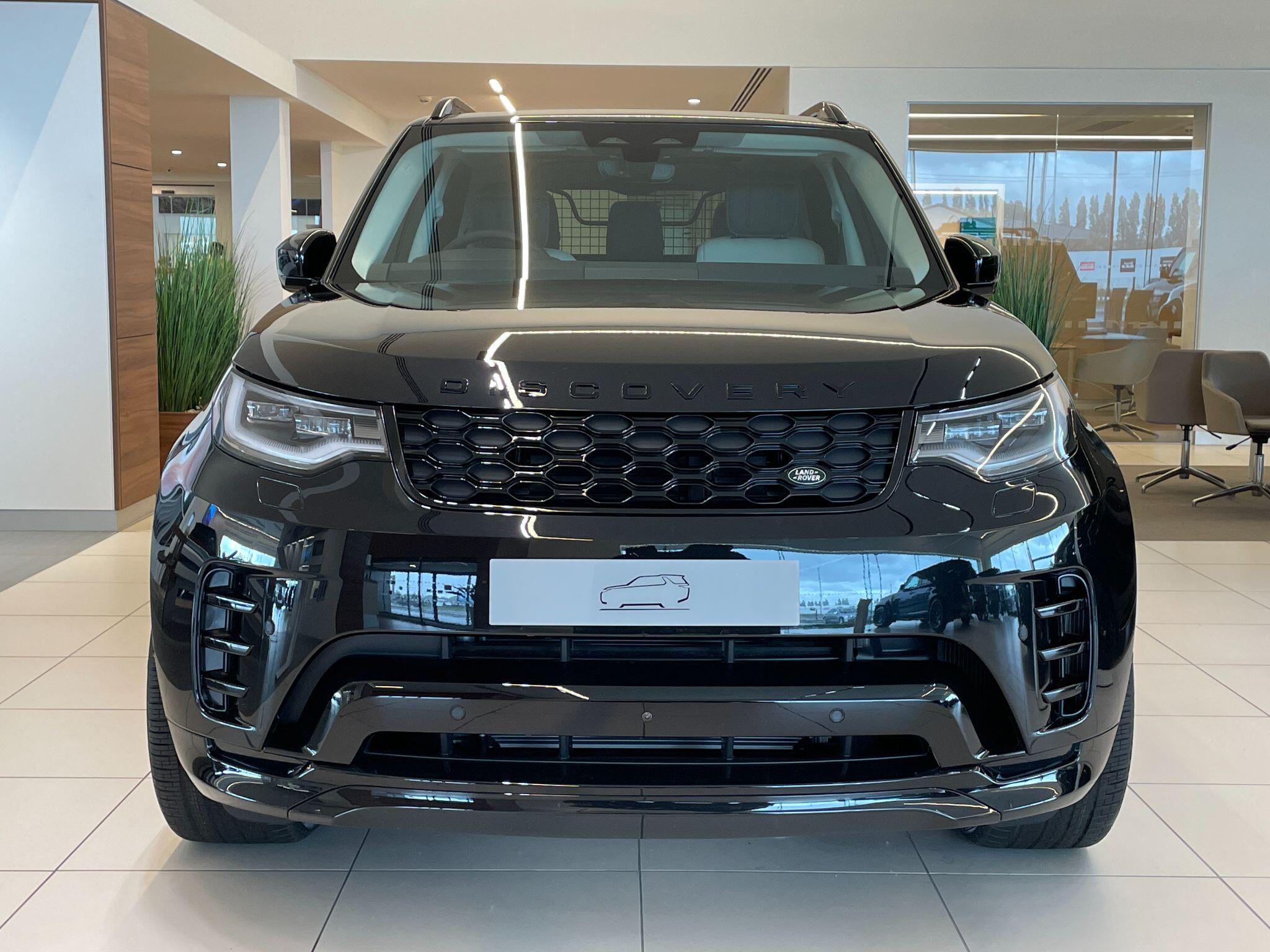 Land Rover Discovery view 2