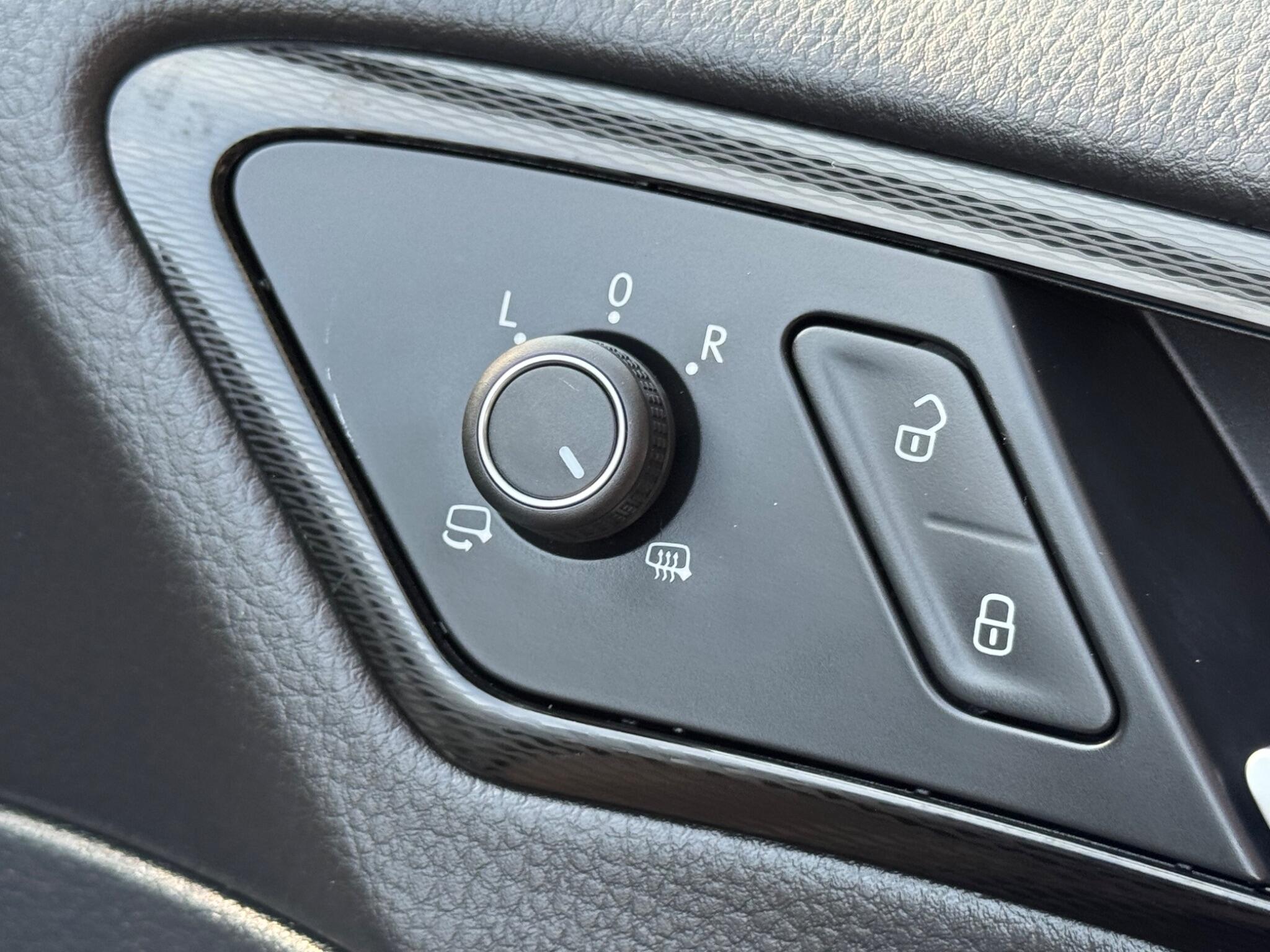 Volkswagen Golf view 14