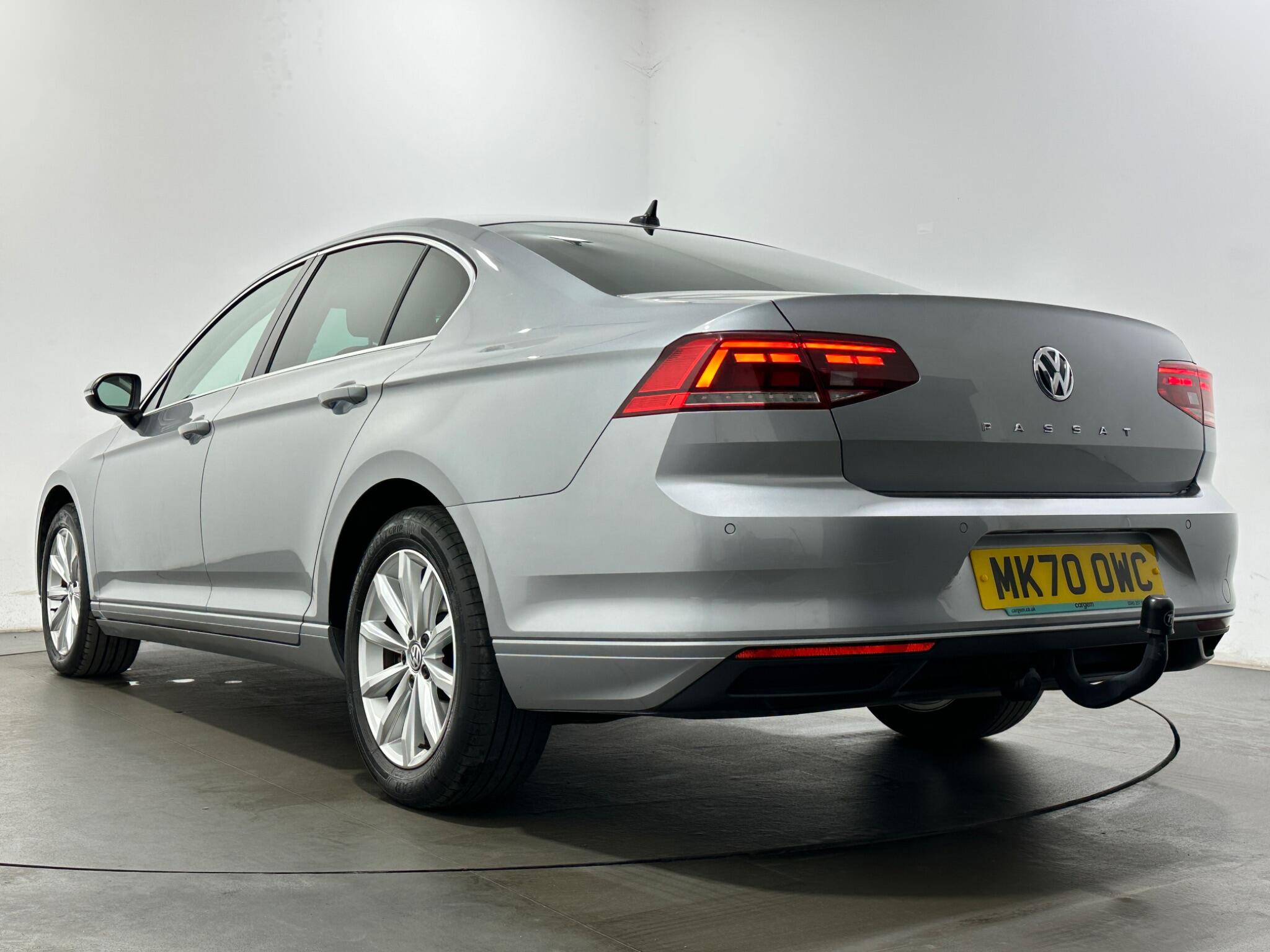 Volkswagen Passat view 47
