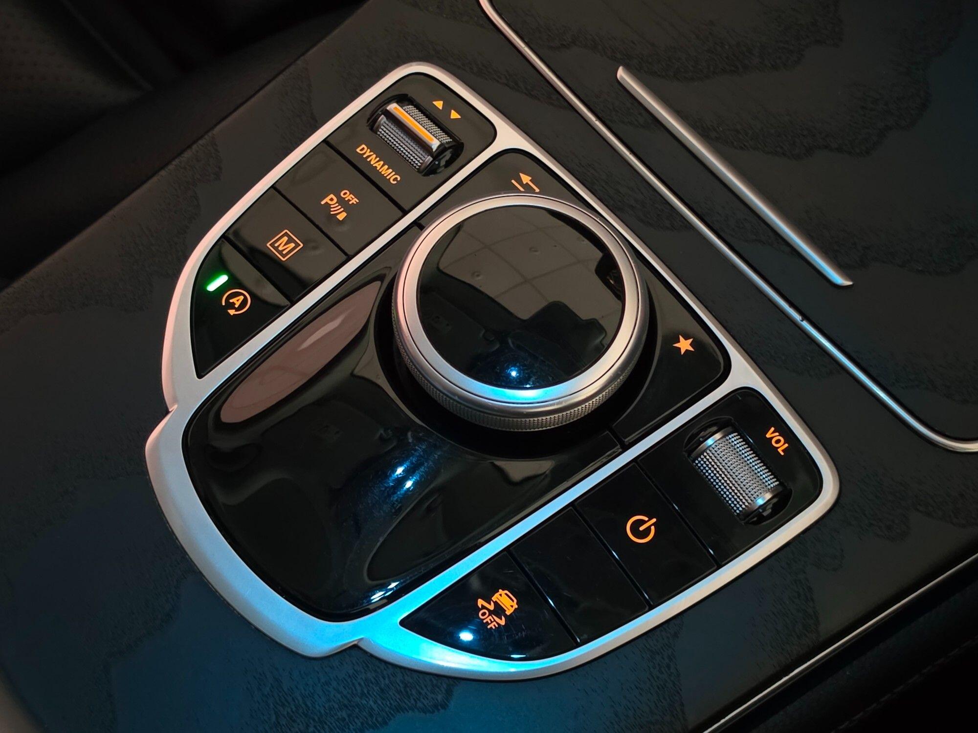 Mercedes-Benz GLC view 23