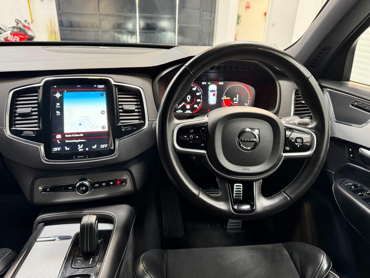 Volvo XC90 view 27