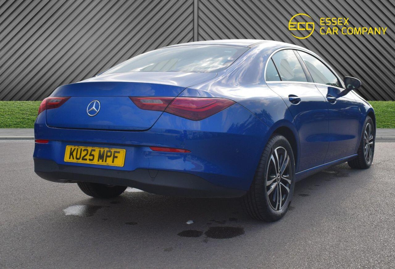 Mercedes-Benz Cla view 10