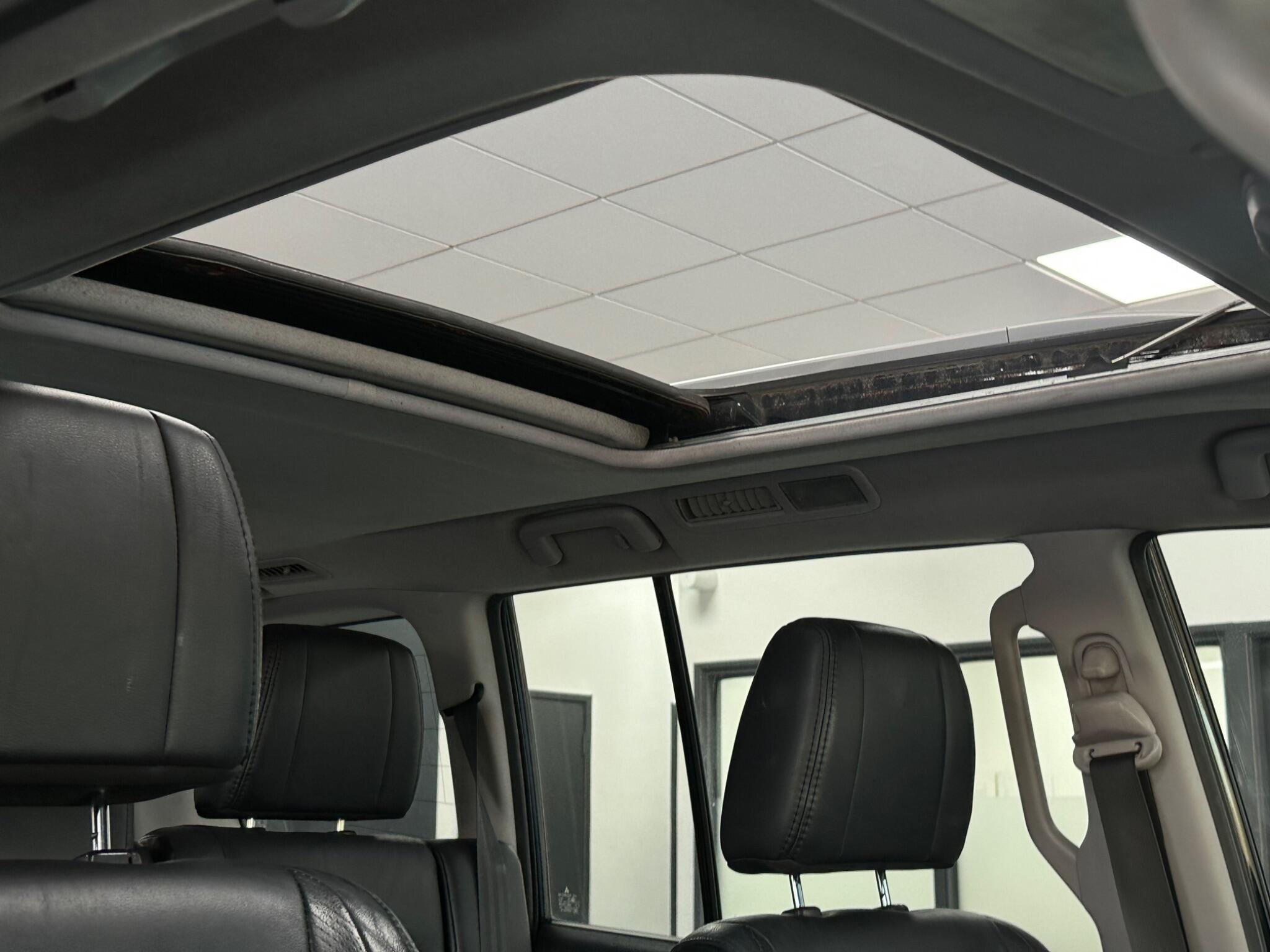 Mitsubishi Shogun view 17